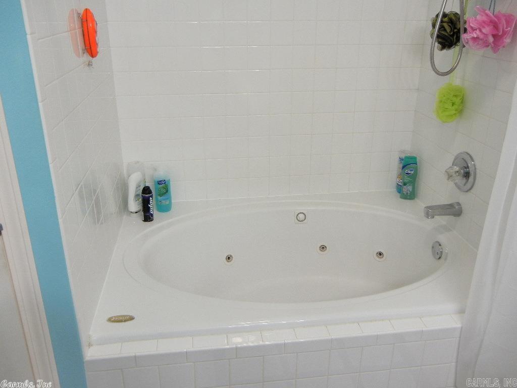 BRYANT MEADOWS - Residential