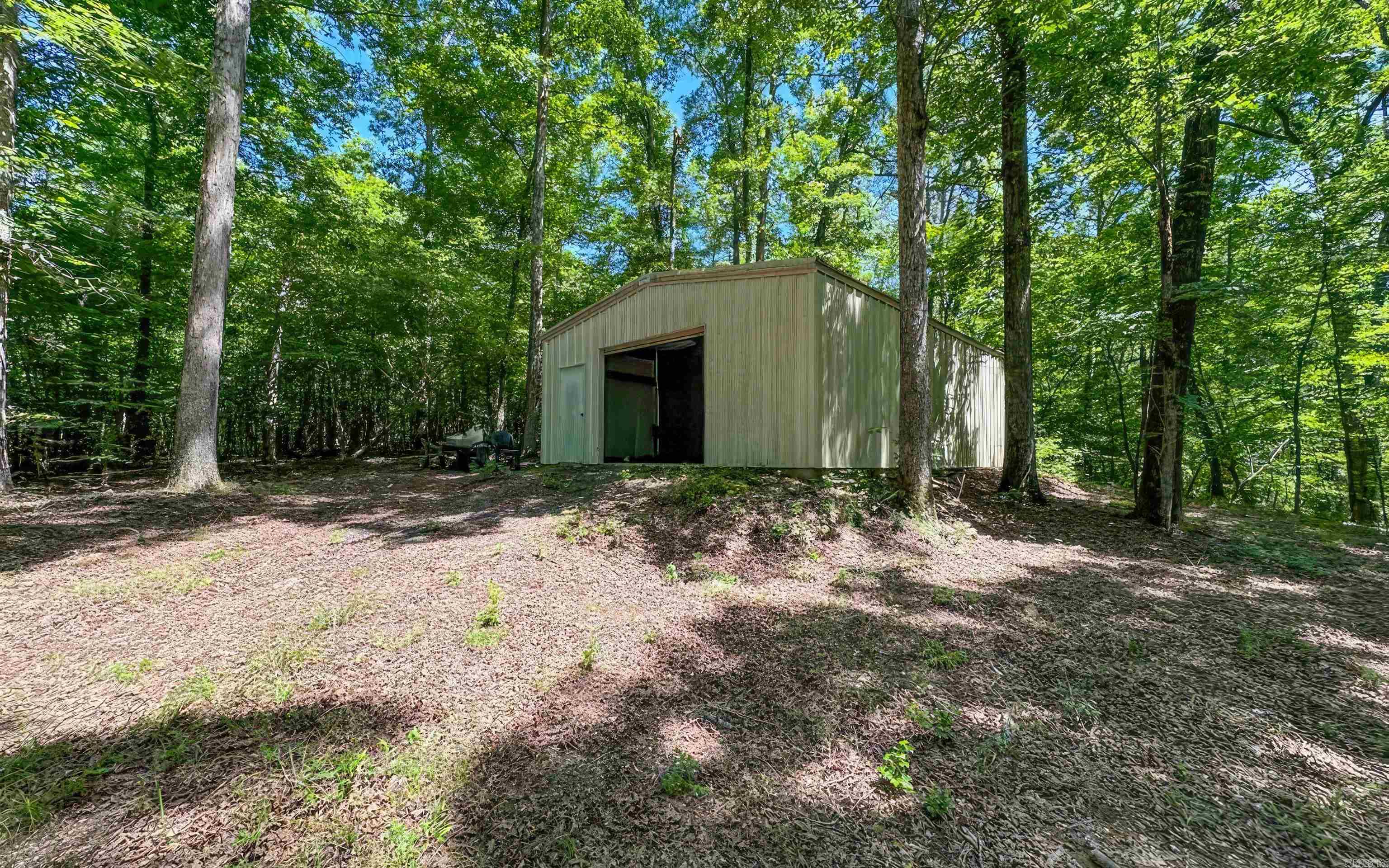 Metes & Bounds - Land