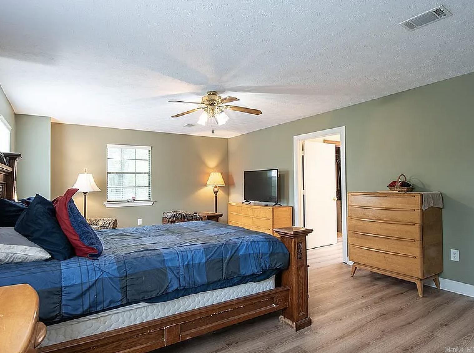 Lake Shore - Residential