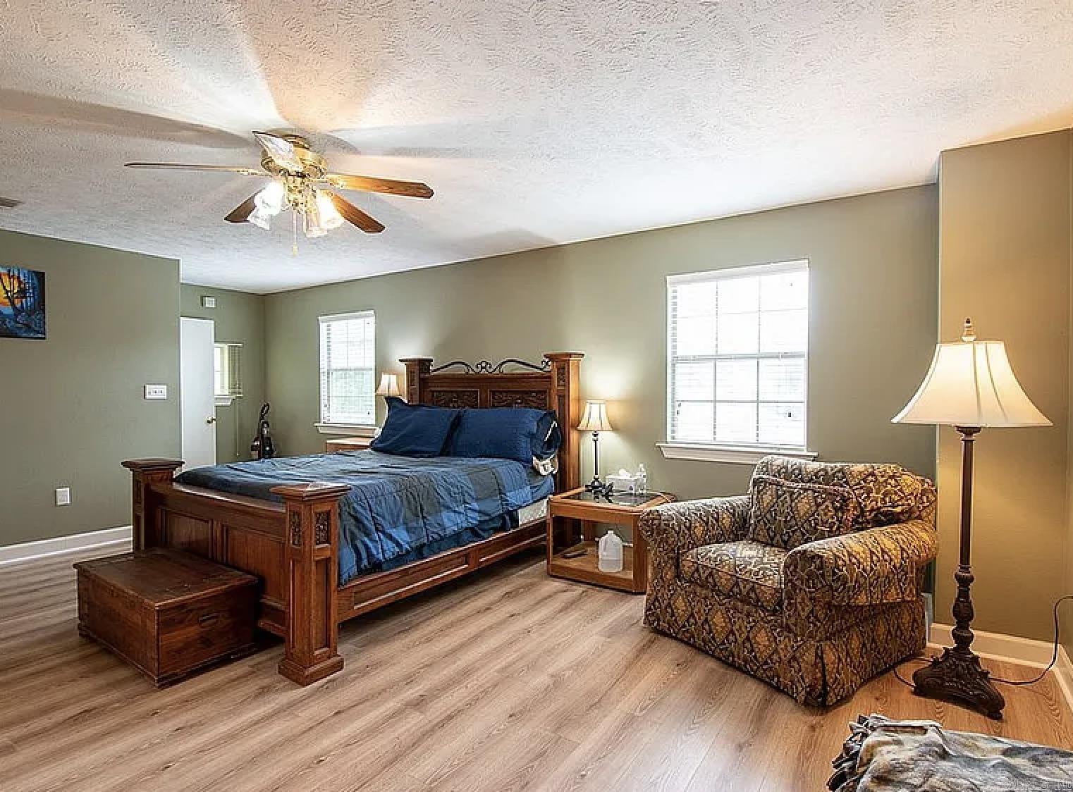 Lake Shore - Residential