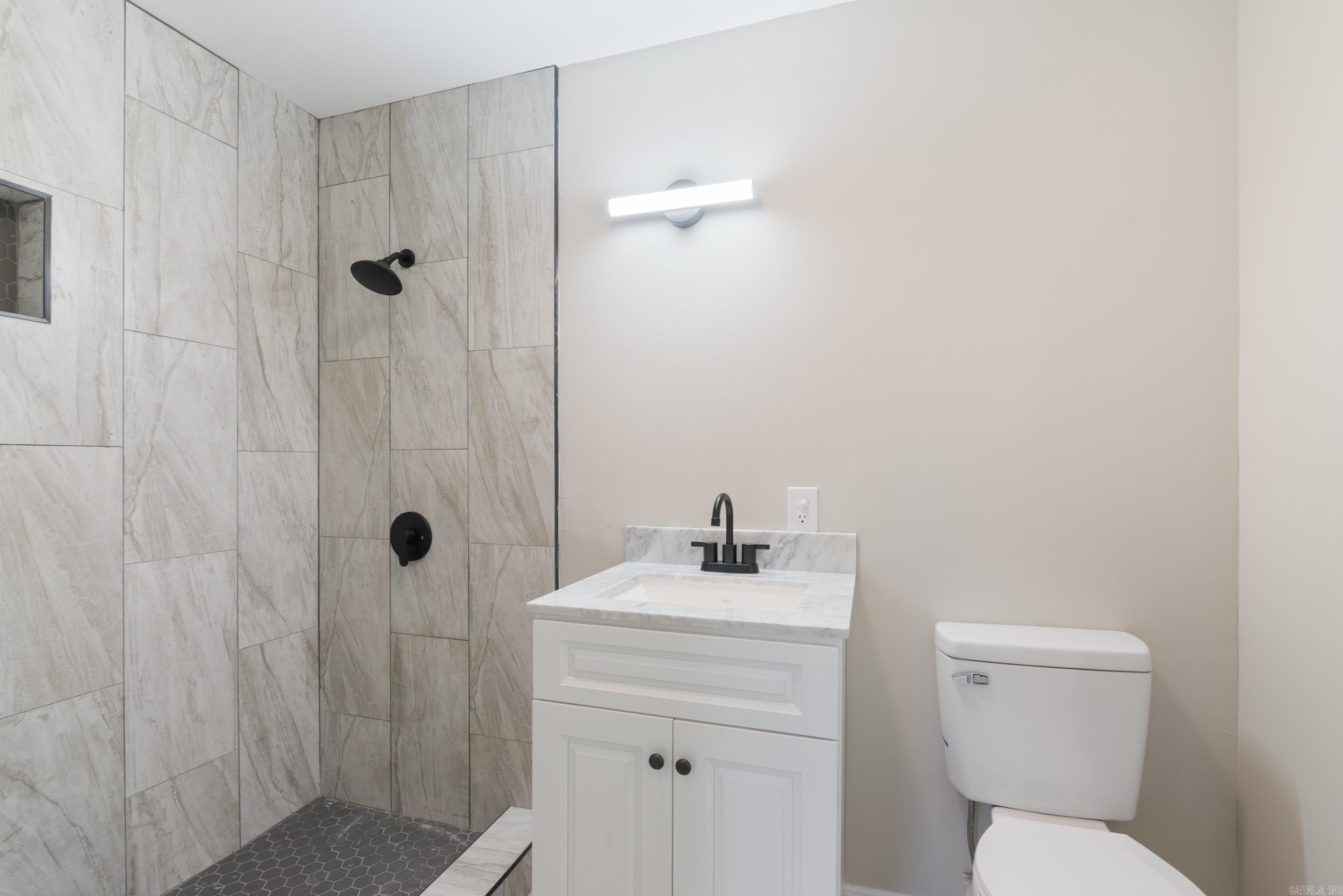 MOOREVIEW CLINTON - Residential