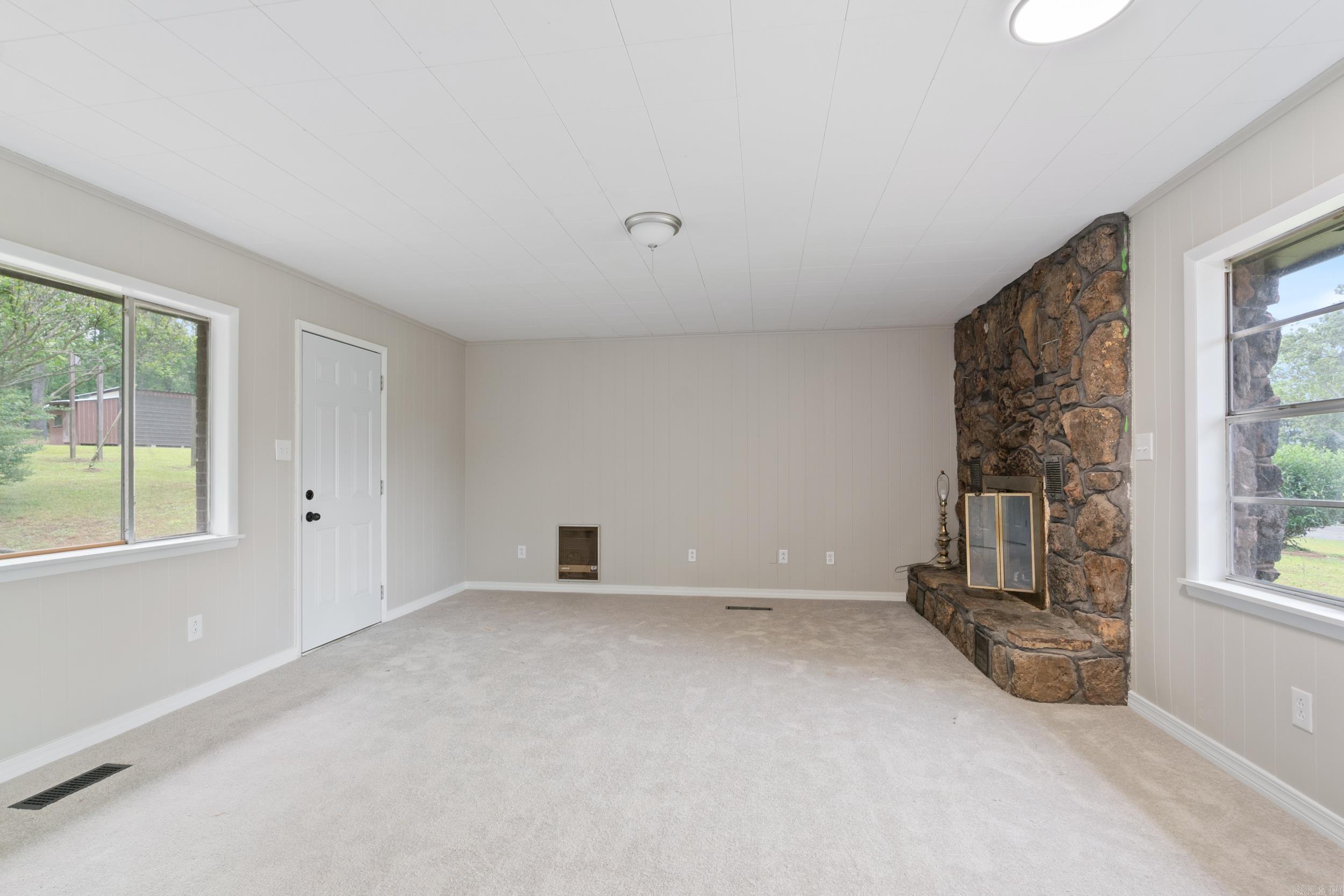 MOOREVIEW CLINTON - Residential