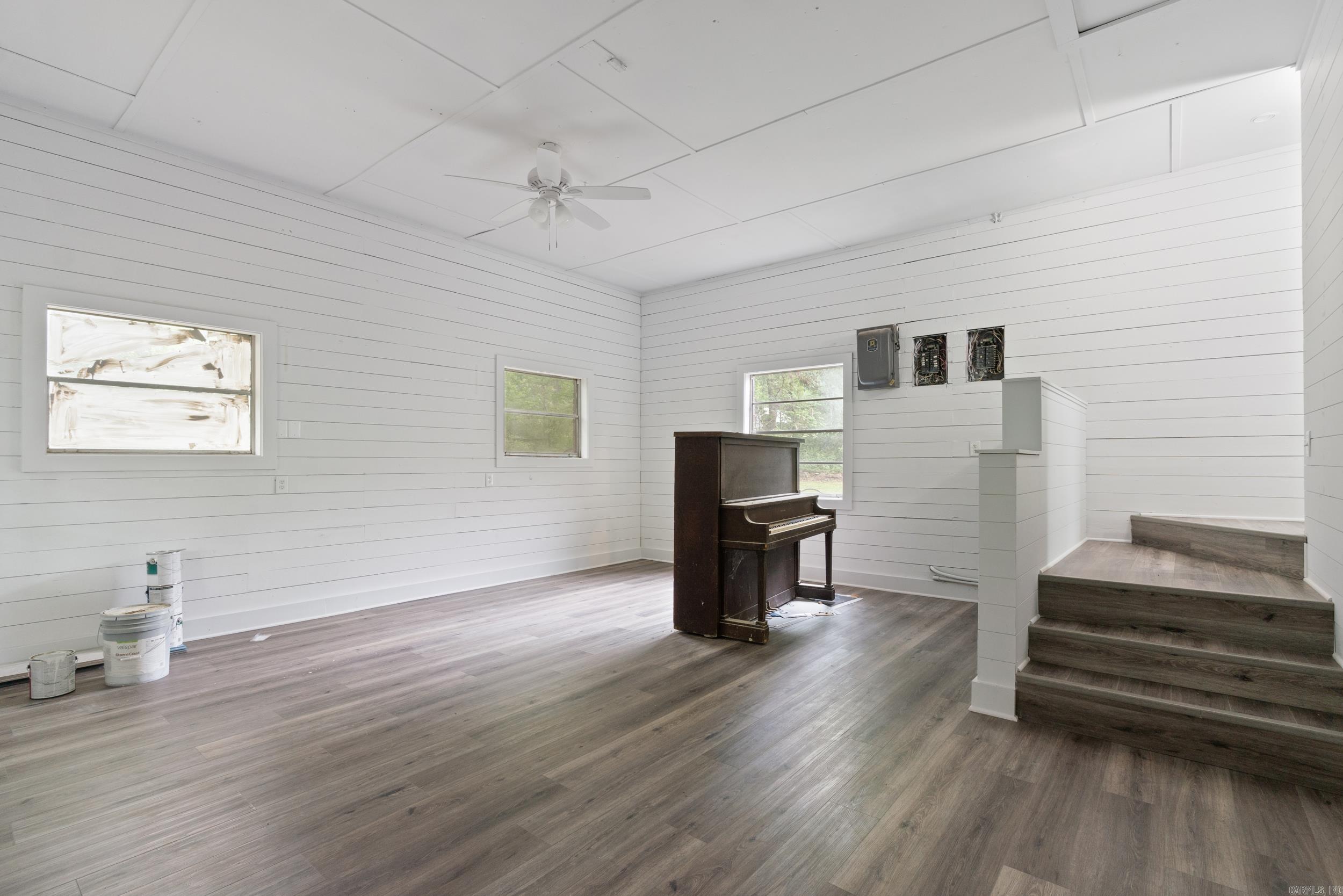 MOOREVIEW CLINTON - Residential