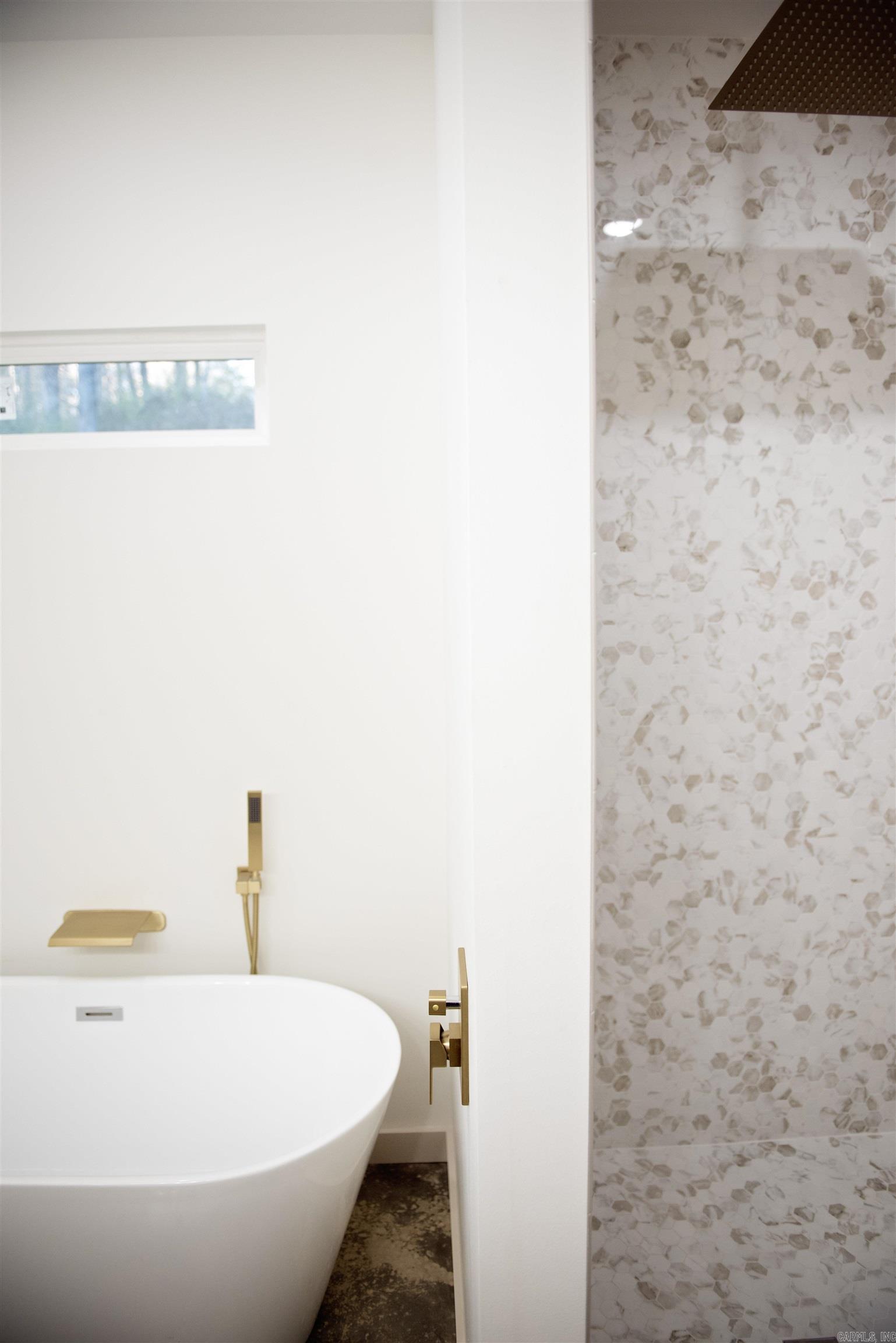 SHIRLEY - Residential