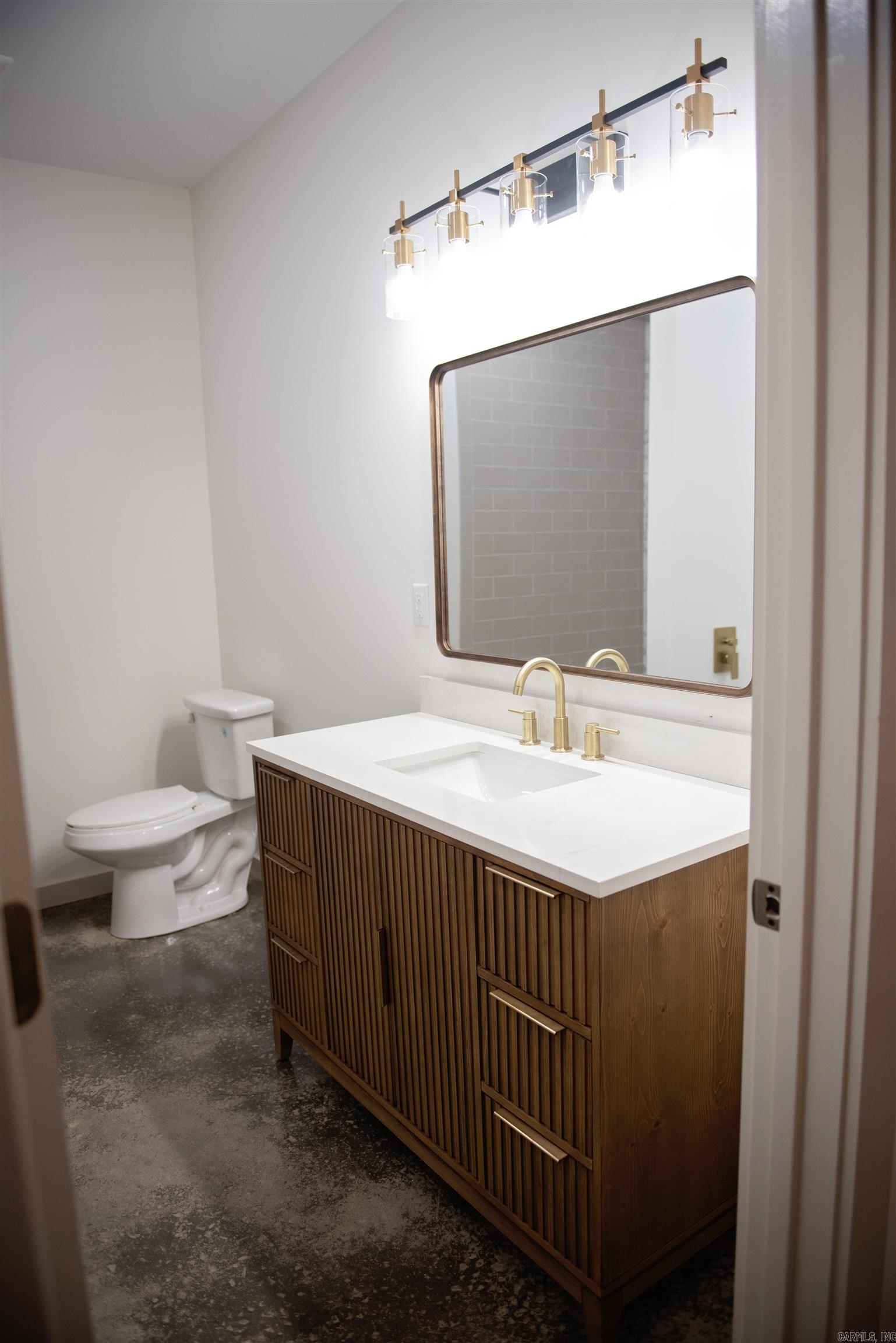 SHIRLEY - Residential