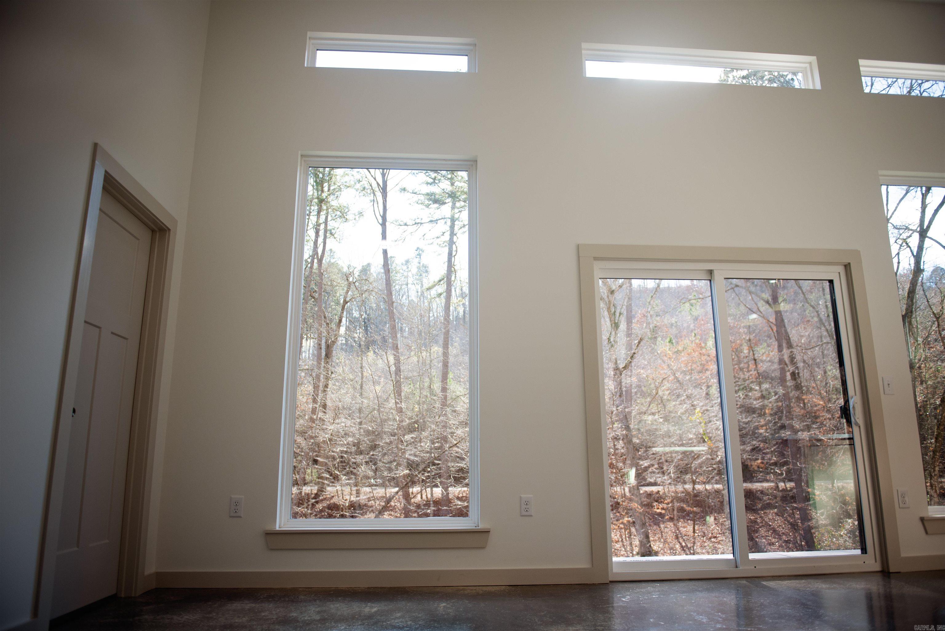 SHIRLEY - Residential