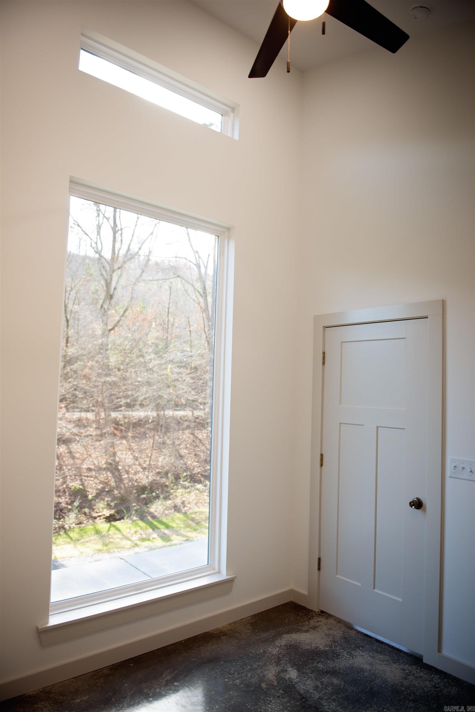 SHIRLEY - Residential