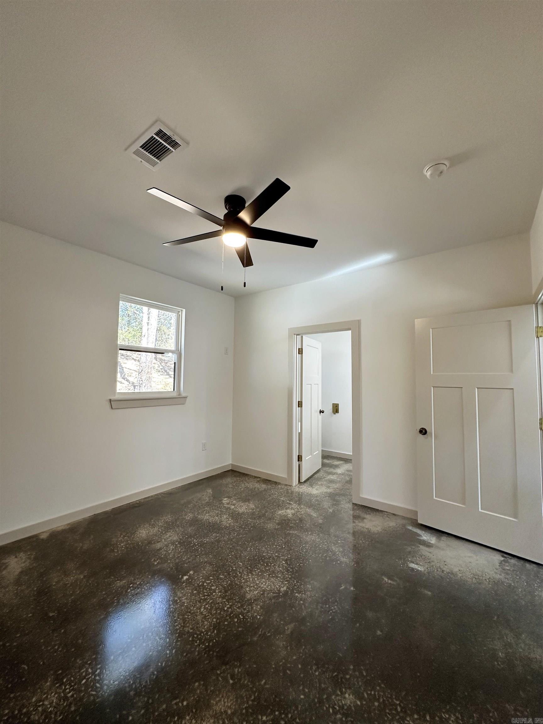 SHIRLEY - Residential