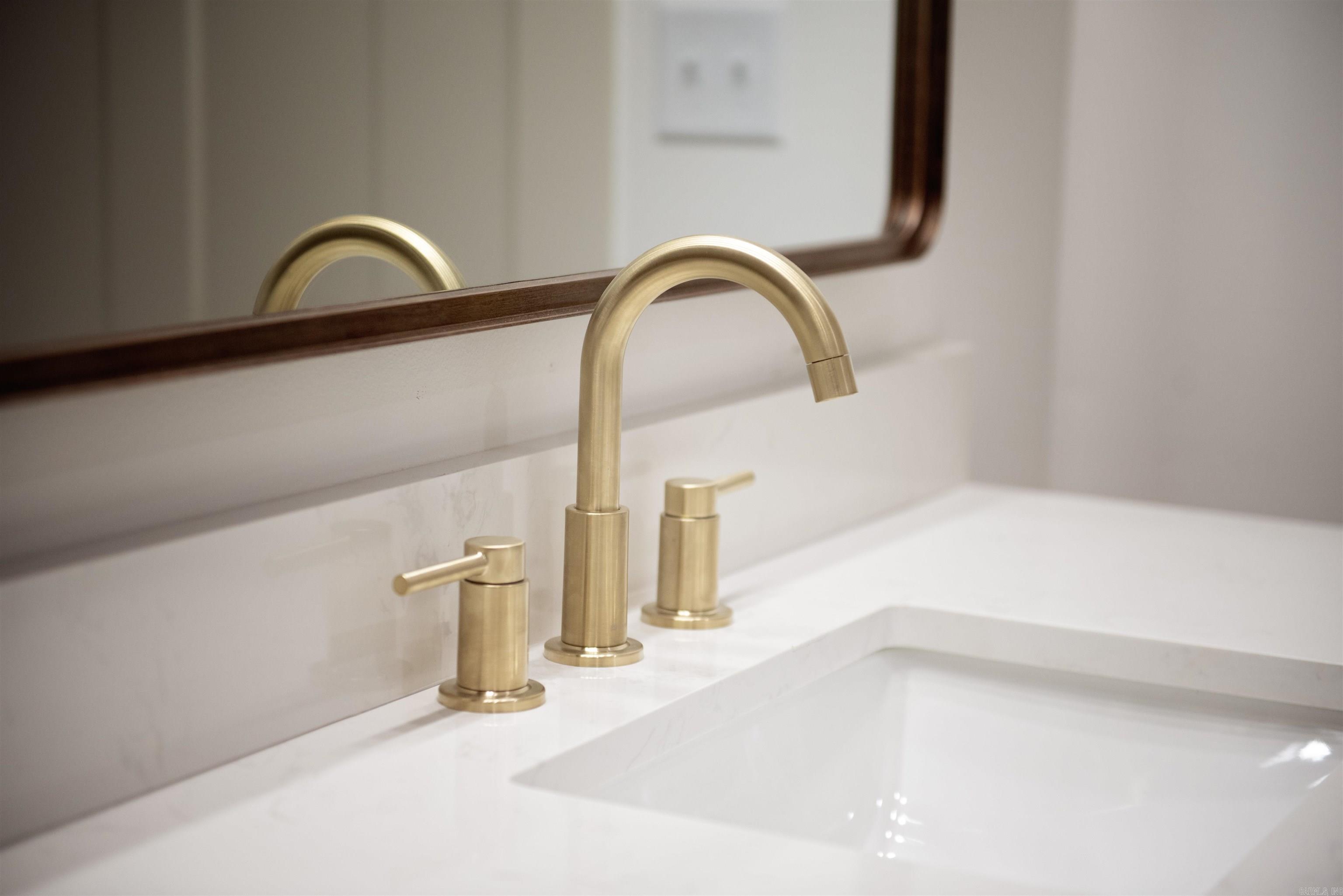 SHIRLEY - Residential