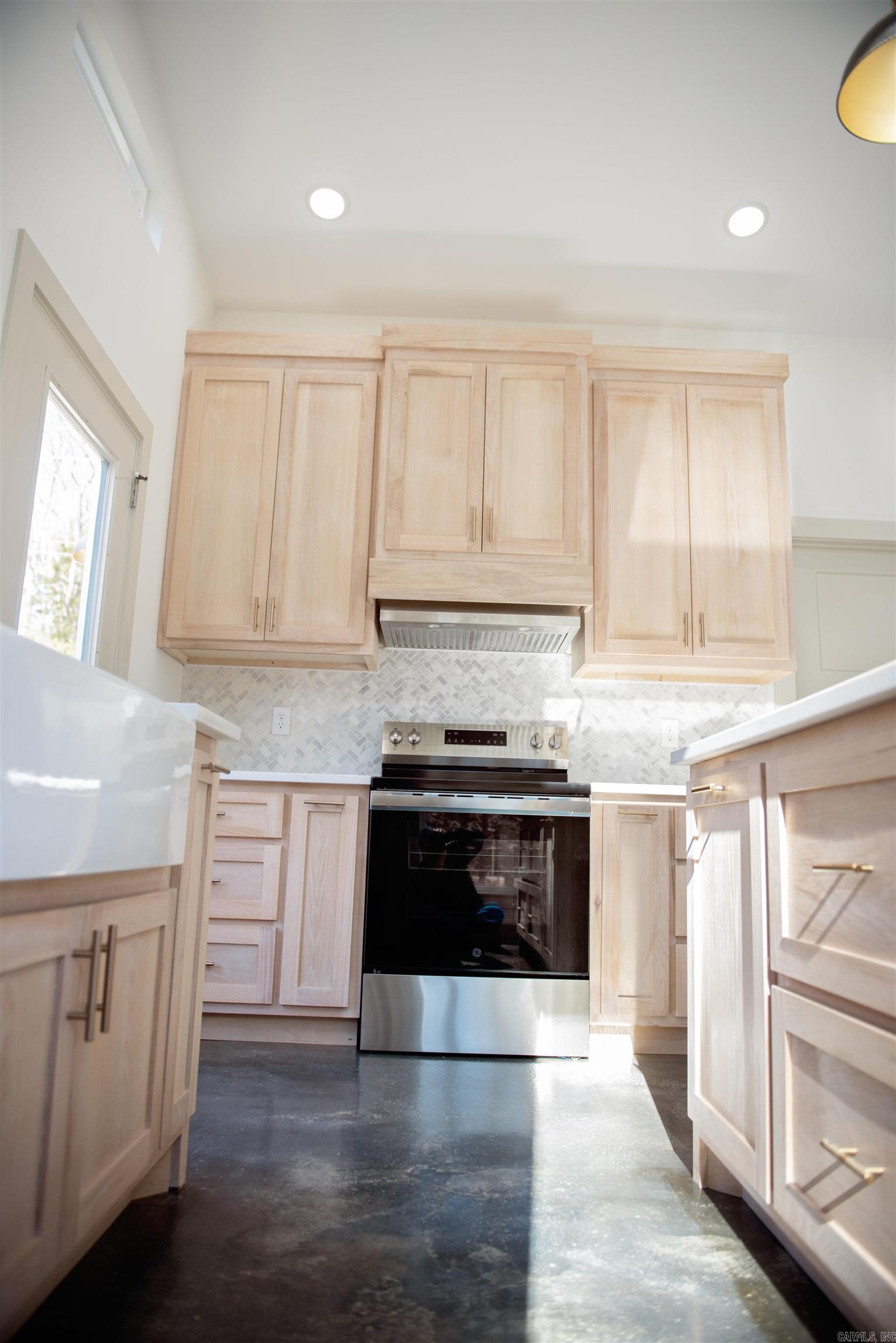 SHIRLEY - Residential