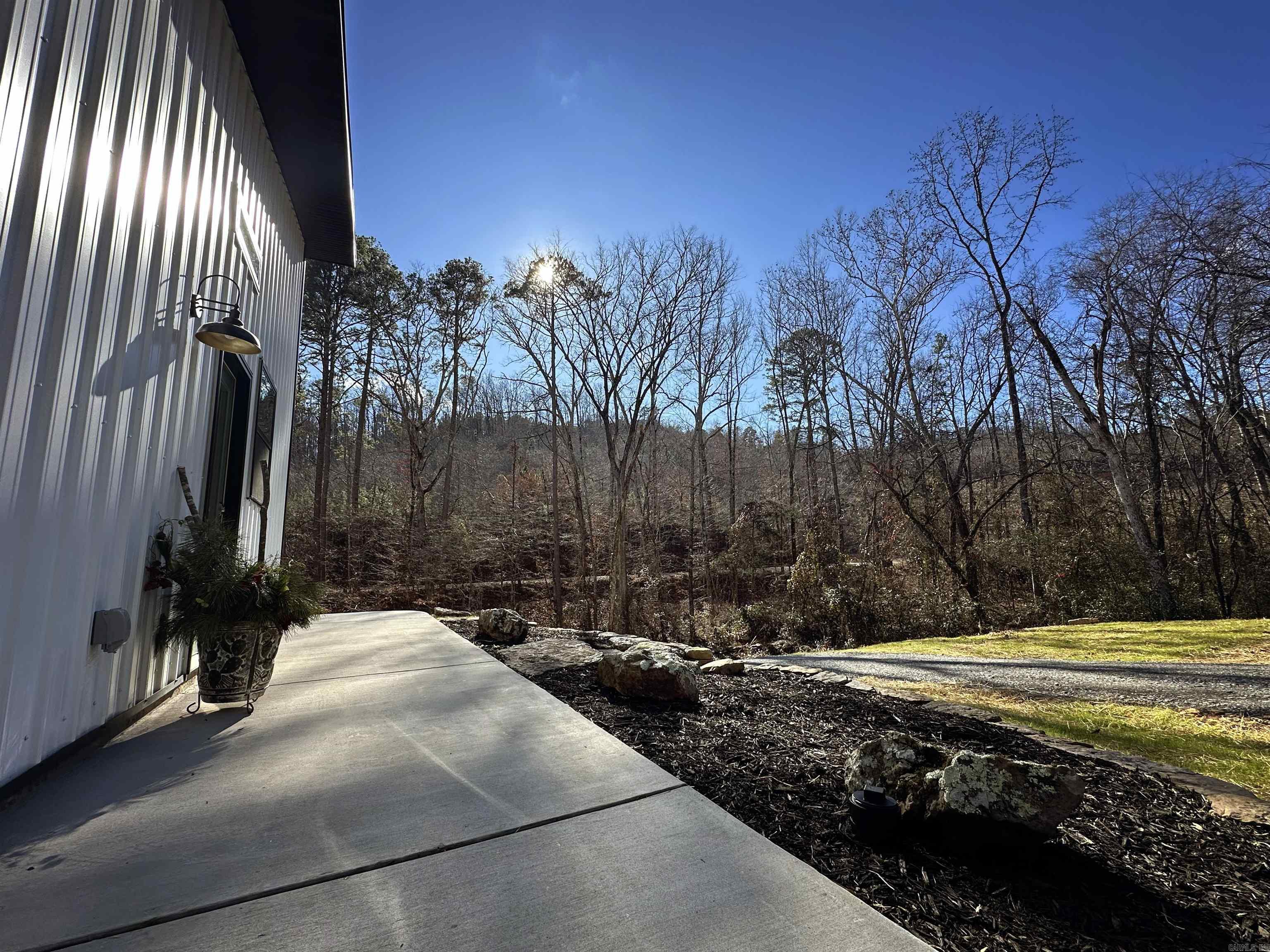 SHIRLEY - Residential