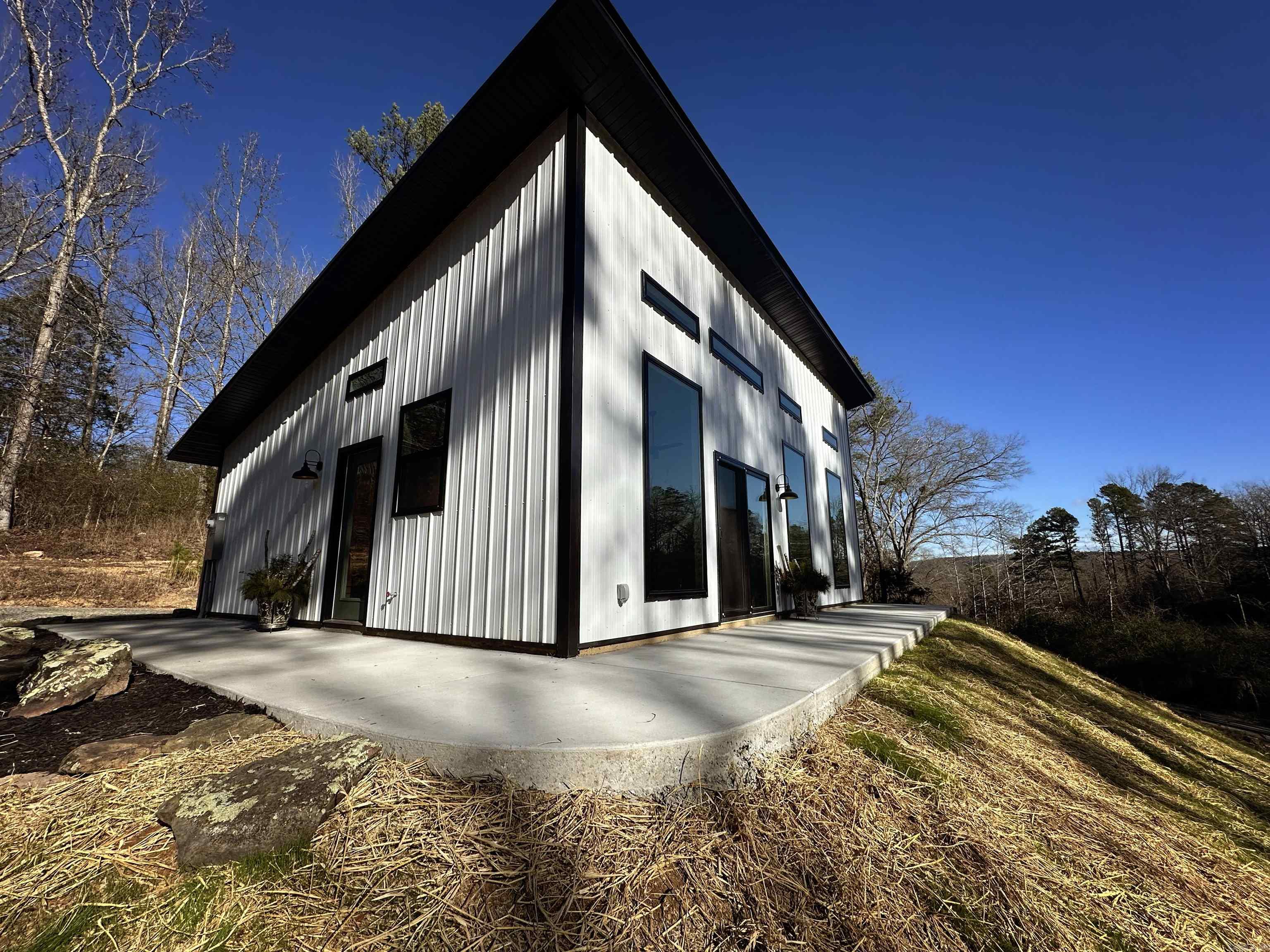 SHIRLEY - Residential