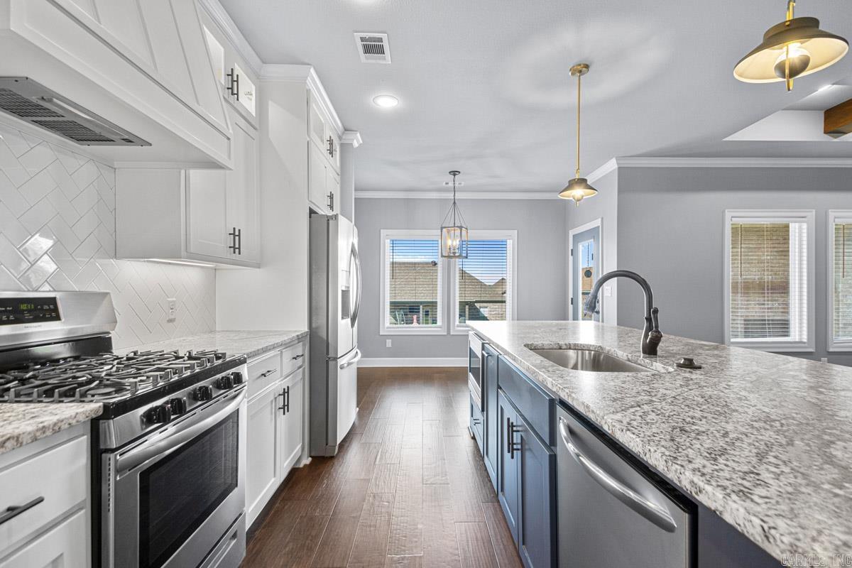 COLDWATER CREEK - Residential