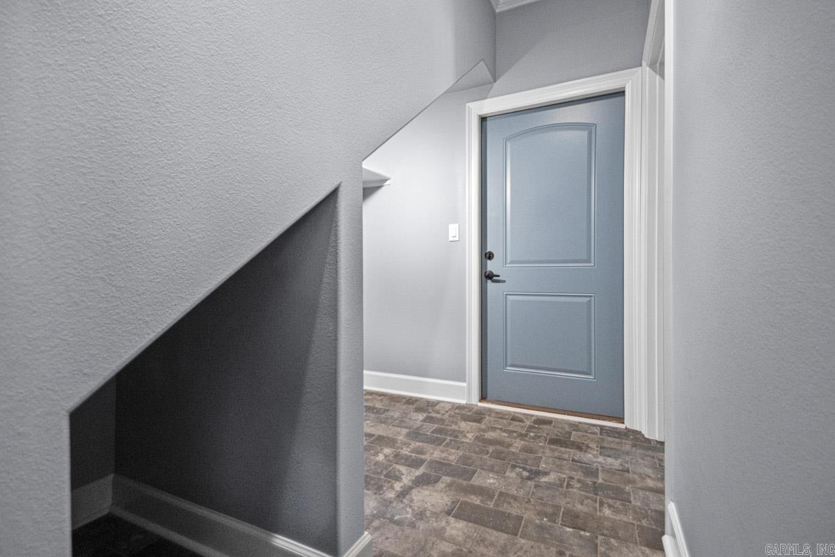 COLDWATER CREEK - Residential