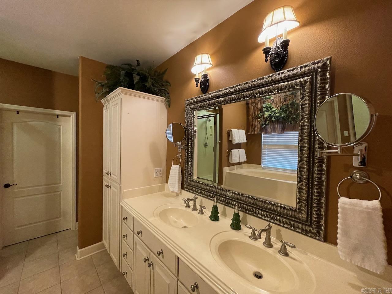 CHENAL VALLEY CHALLAIN PLACE - Residential