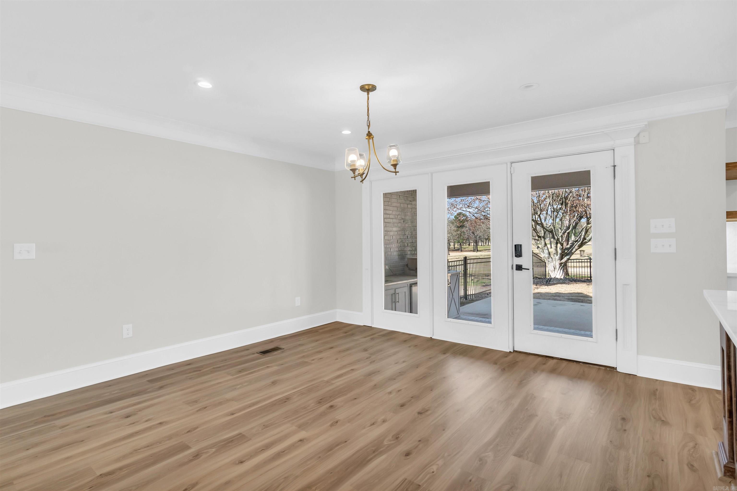 Searcy Country Club - Residential