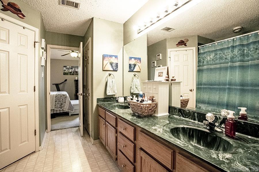 CRYSTAL VALLEY MANOR - Residential