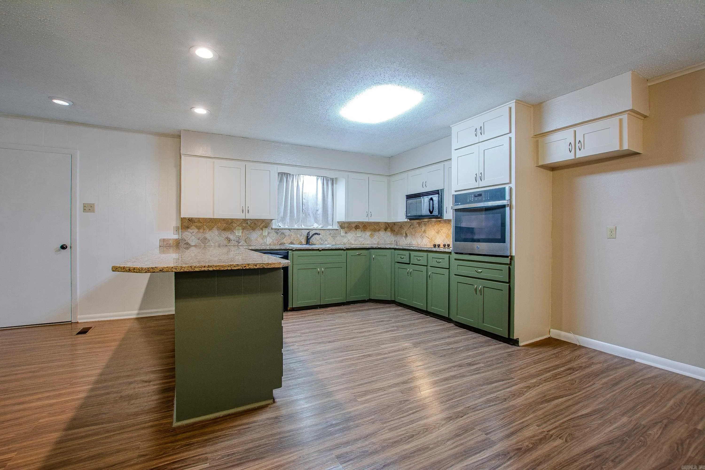 North Little Rock, Arkansas 72116, United States, 4 Bedrooms Bedrooms, ,3 BathroomsBathrooms,Residential,Active,182664