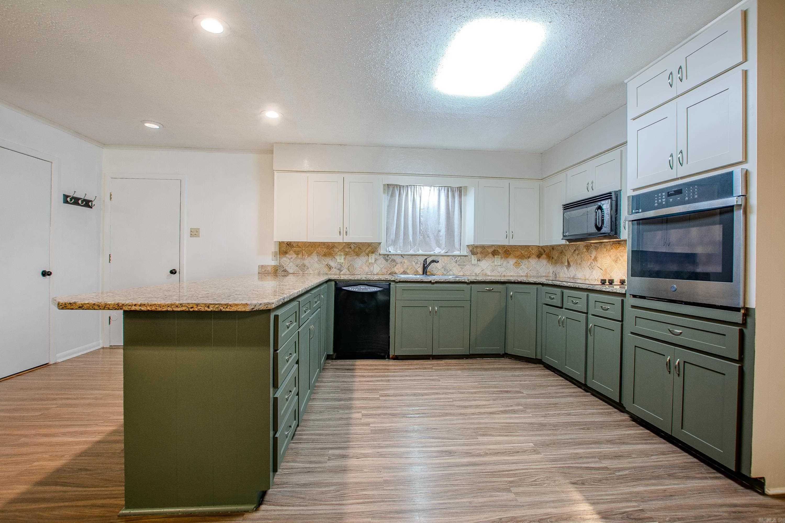 North Little Rock, Arkansas 72116, United States, 4 Bedrooms Bedrooms, ,3 BathroomsBathrooms,Residential,Active,182664