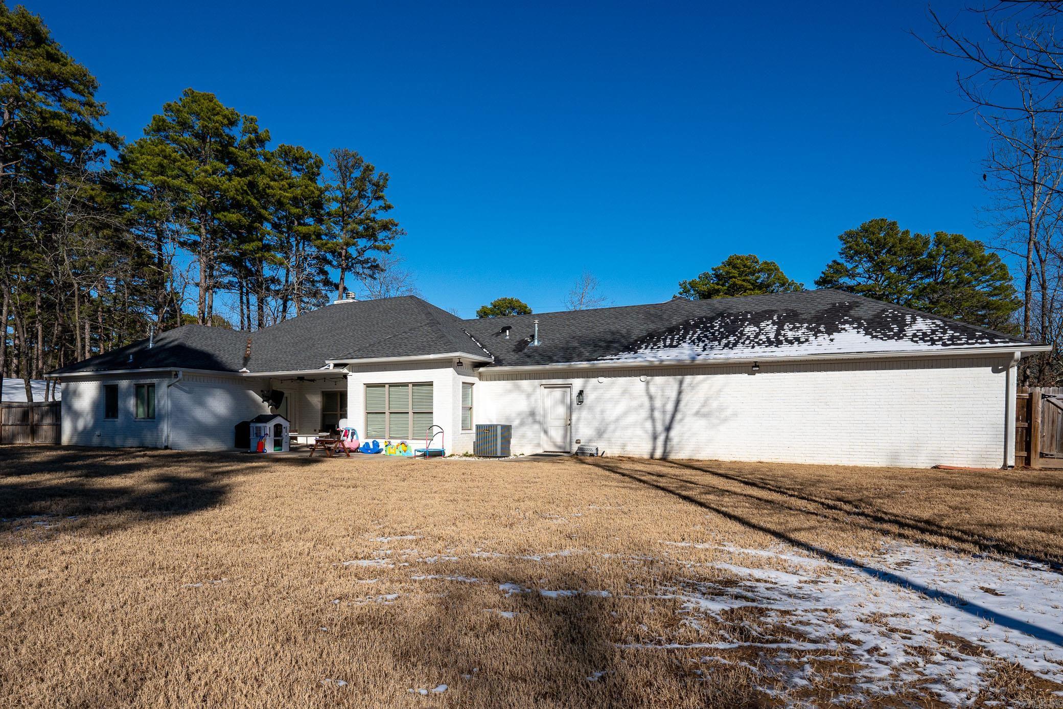 Skyline Manor - Residential