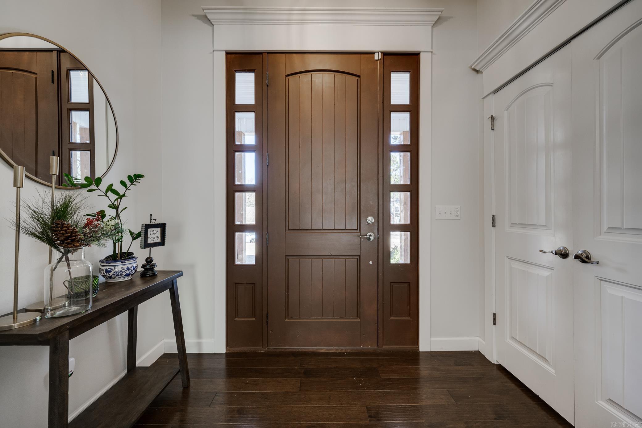 Skyline Manor - Residential