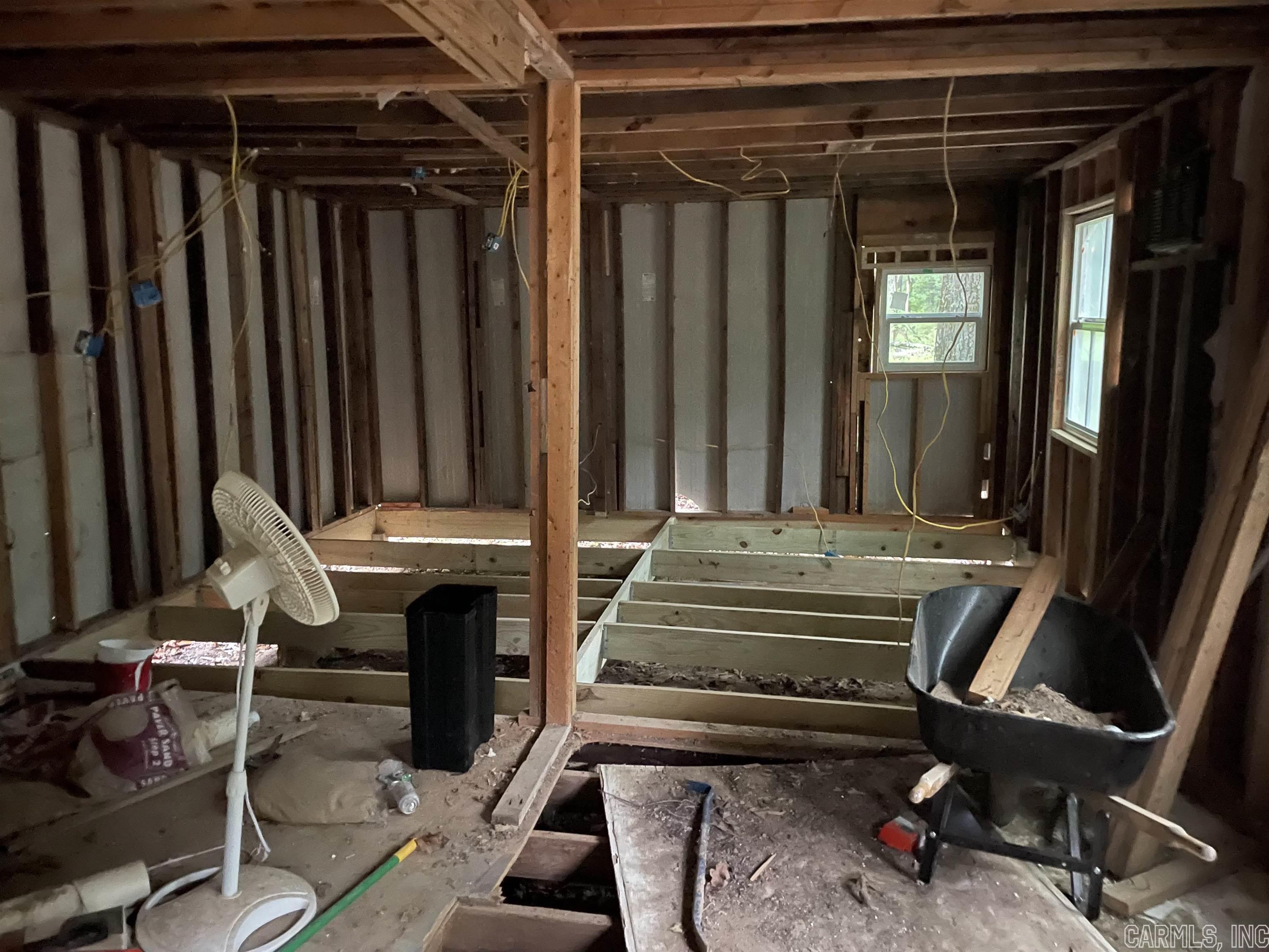 Metes & Bounds - Land