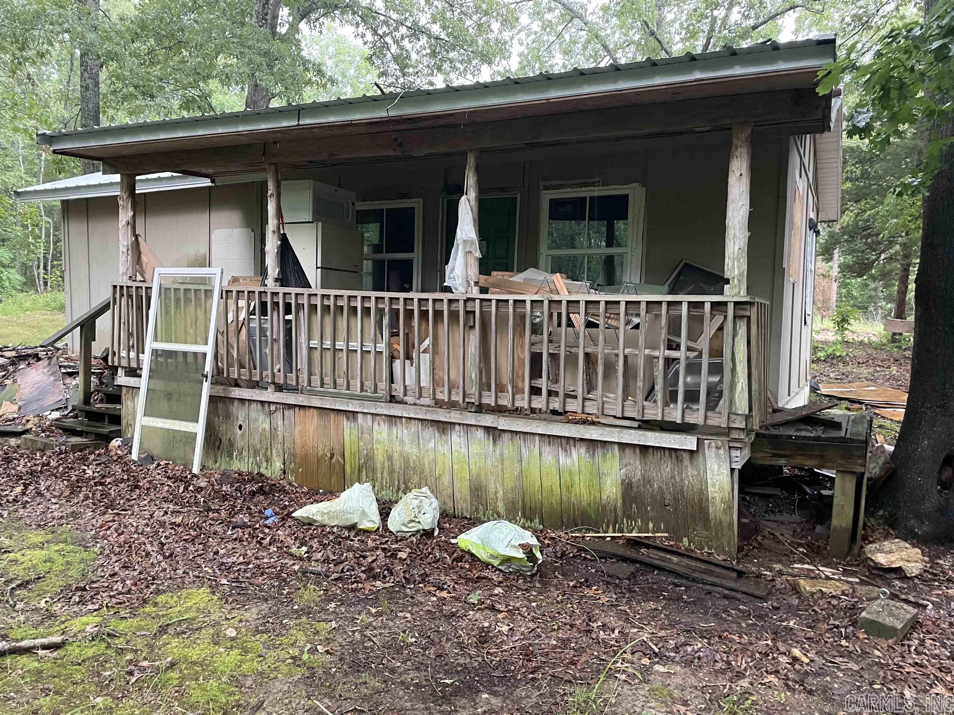 Metes & Bounds - Land