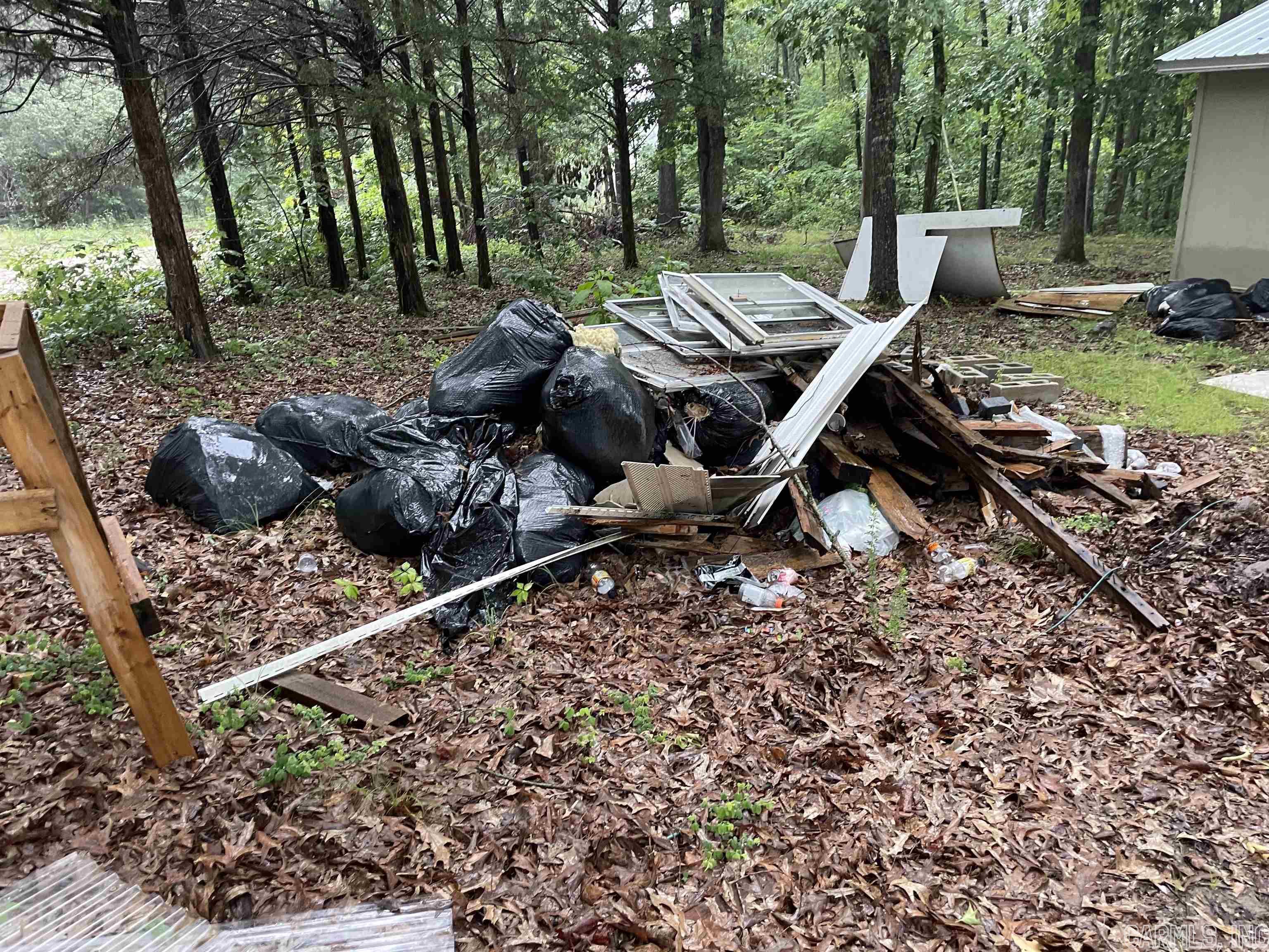 Metes & Bounds - Land