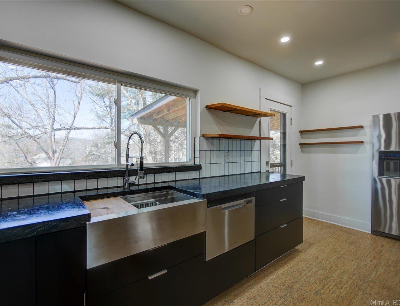 SHIRLEY - Residential