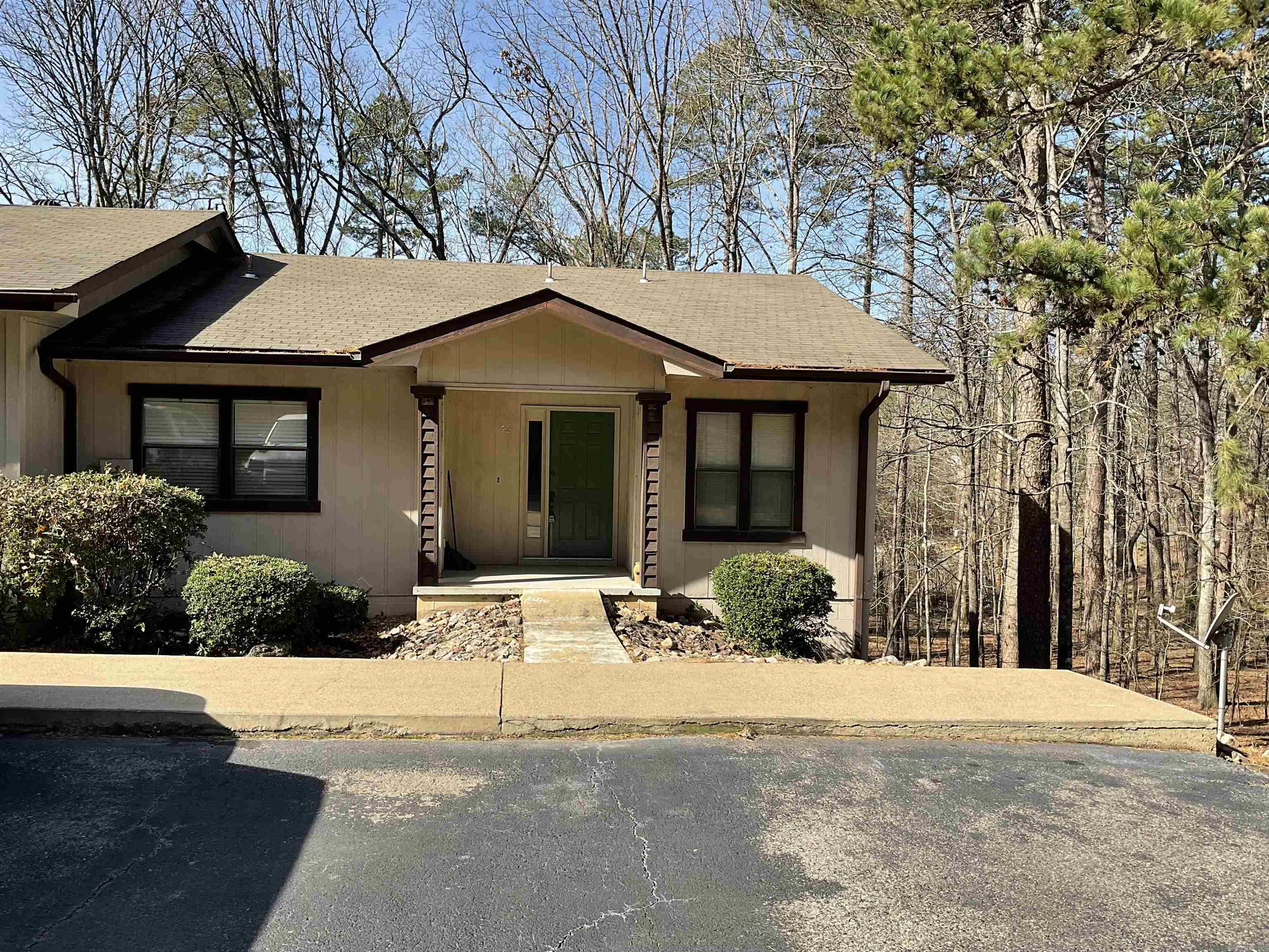 La Coruna Courts #3 - Residential