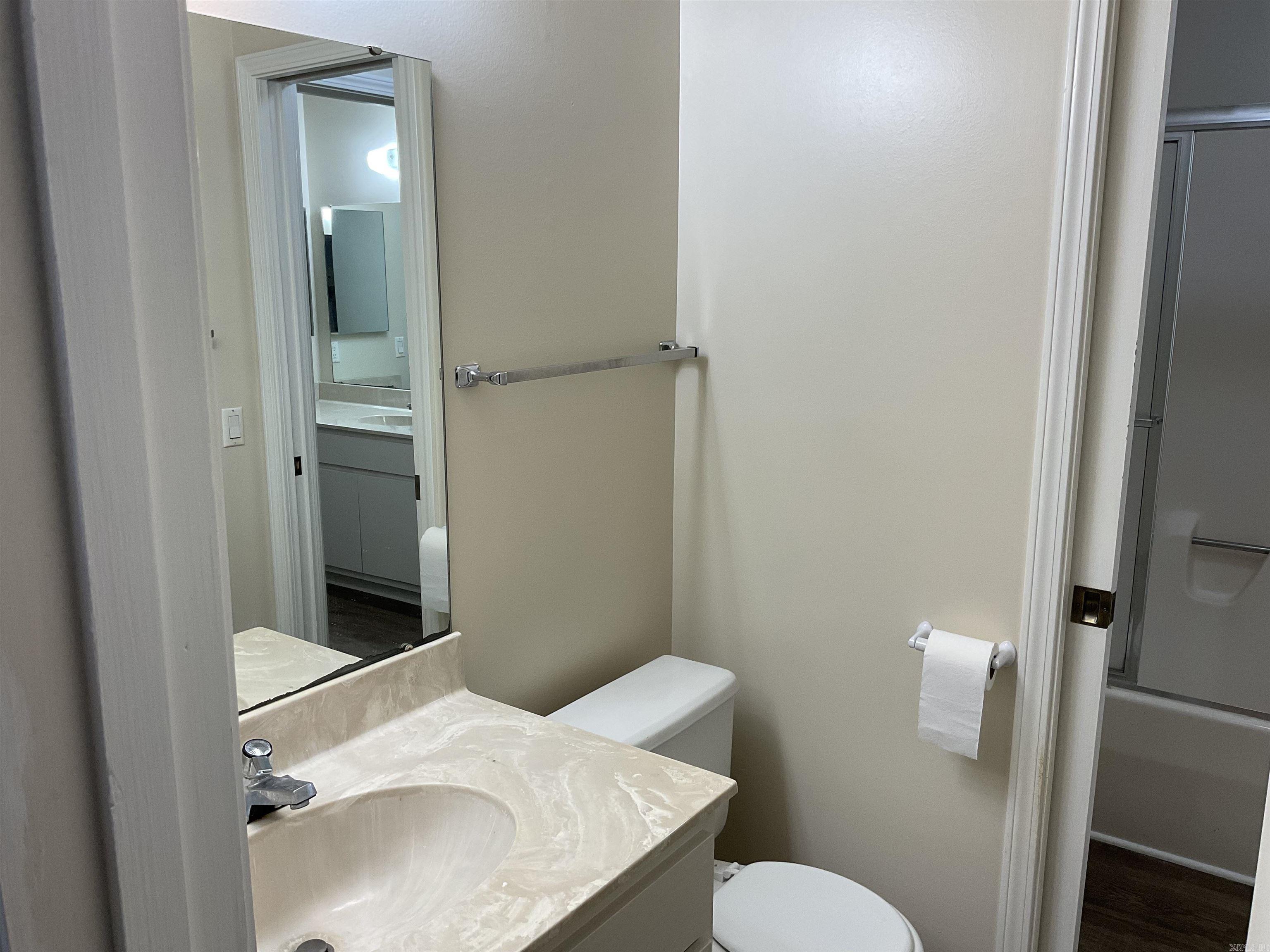 La Coruna Courts #3 - Residential