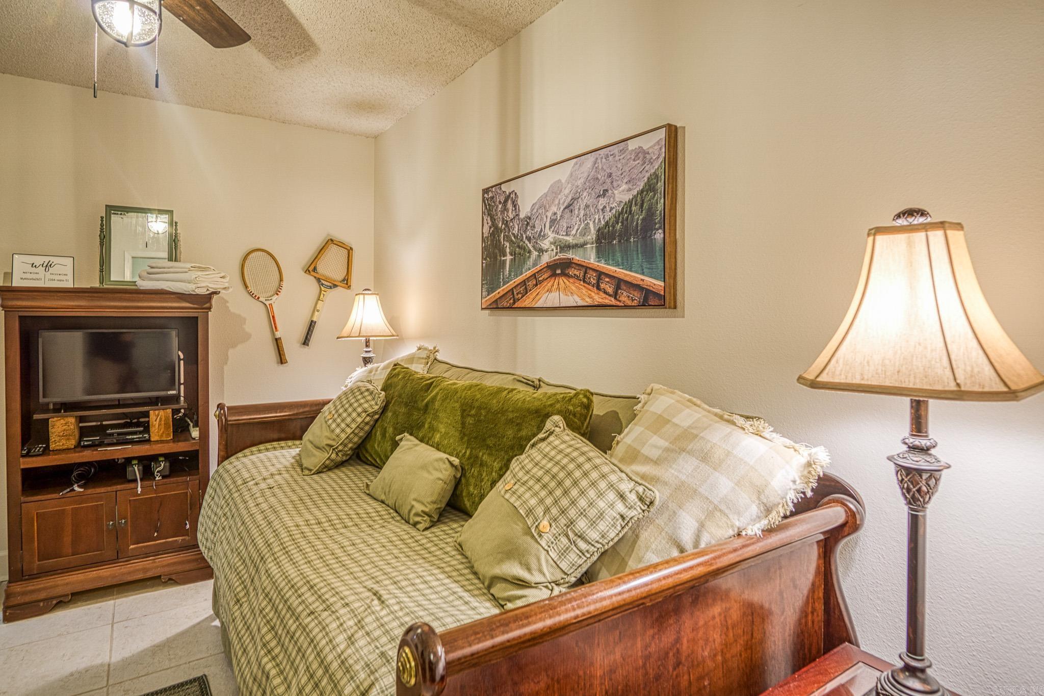 Madrid Courts - Residential