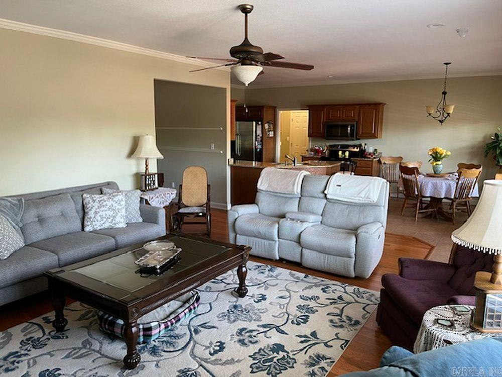 FOX CREEK - Residential