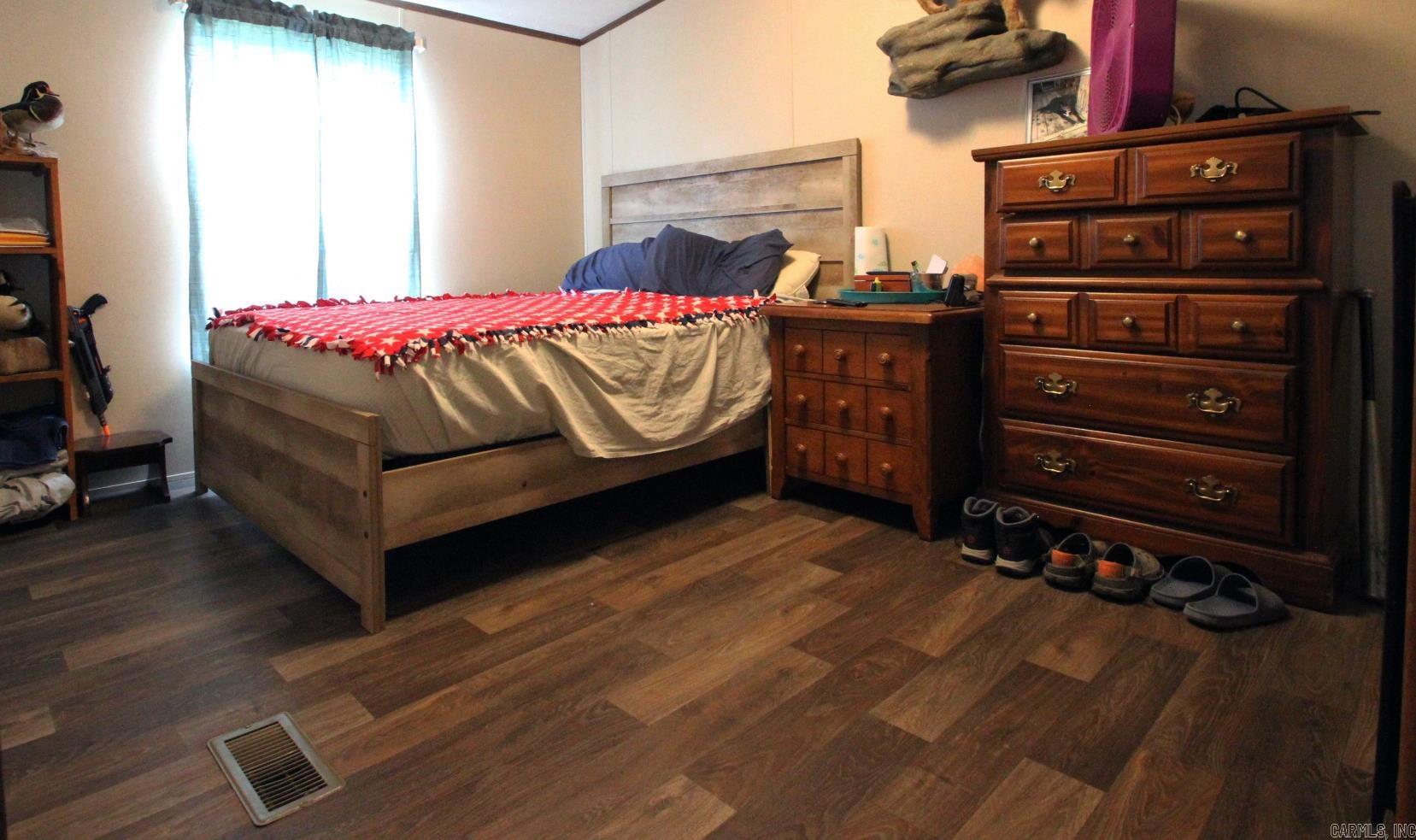 PINE MEADOWS - Residential