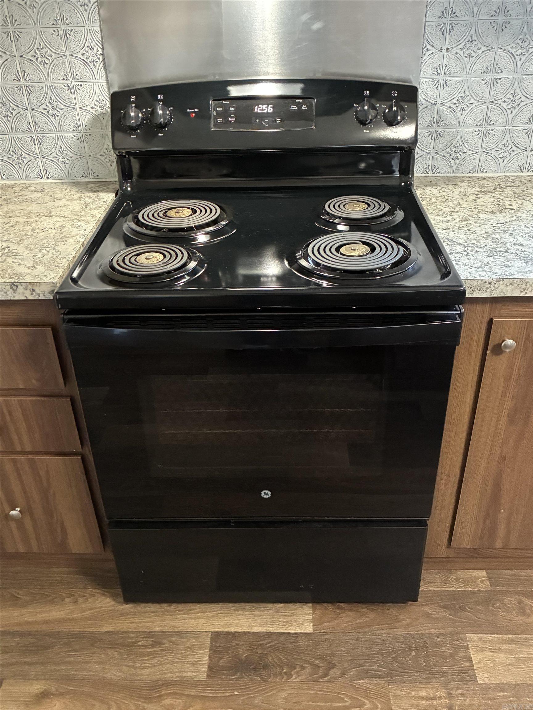 PINE MEADOWS - Residential