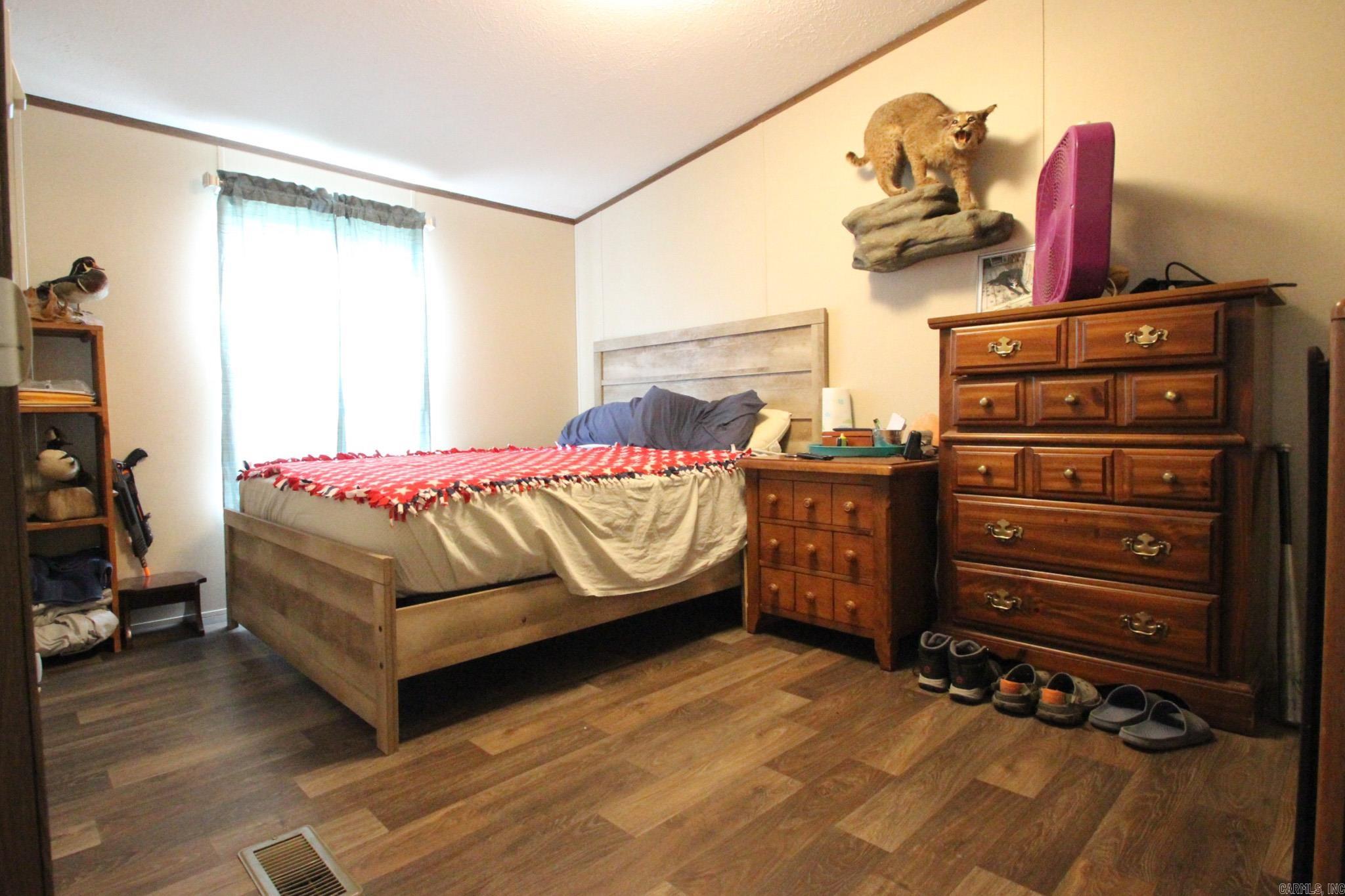 PINE MEADOWS - Residential