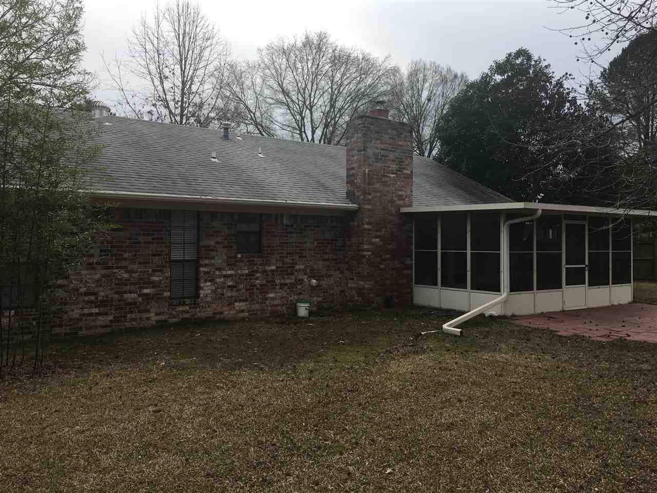 Briar Springs - Residential Lease