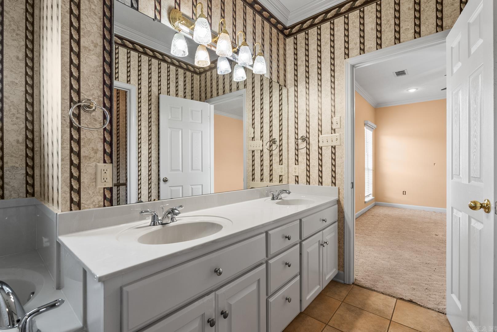 CATHERINE PLACE - Residential