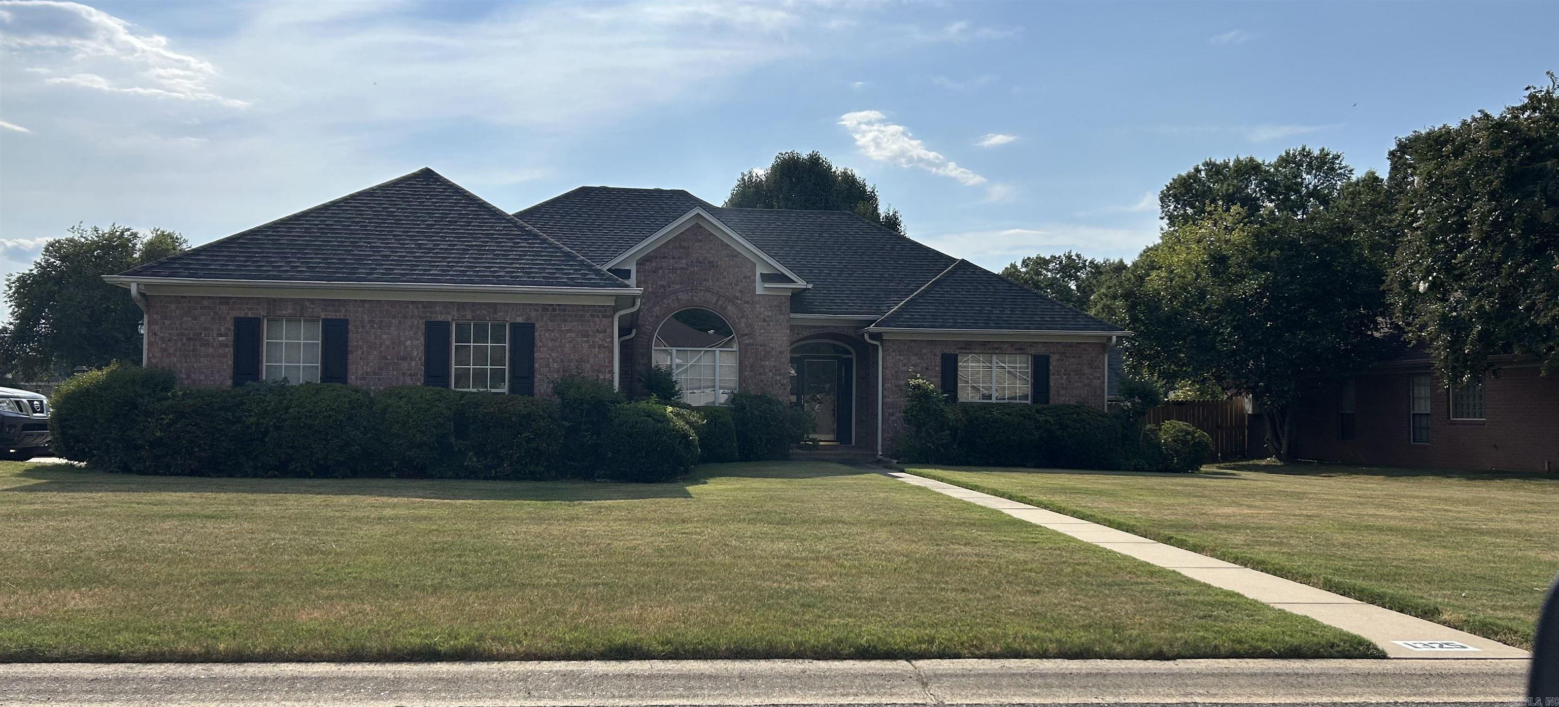 Spacious 4 bedroom/2 bath home located in a quiet neighborhood in Southwest Conway. Minutes from shopping, dining, and easy internet access, this home offers both convenience and comfort. Kitchen has ample cabinetry with a breakfast bar and space for a table separate from the dining area which is opened to the family room. Primary suite includes a jacuzzi bath while remaining three bedrooms provide plenty of space for family, guests, or home office. Outside, the backyard is fenced and ready for relaxation or play.