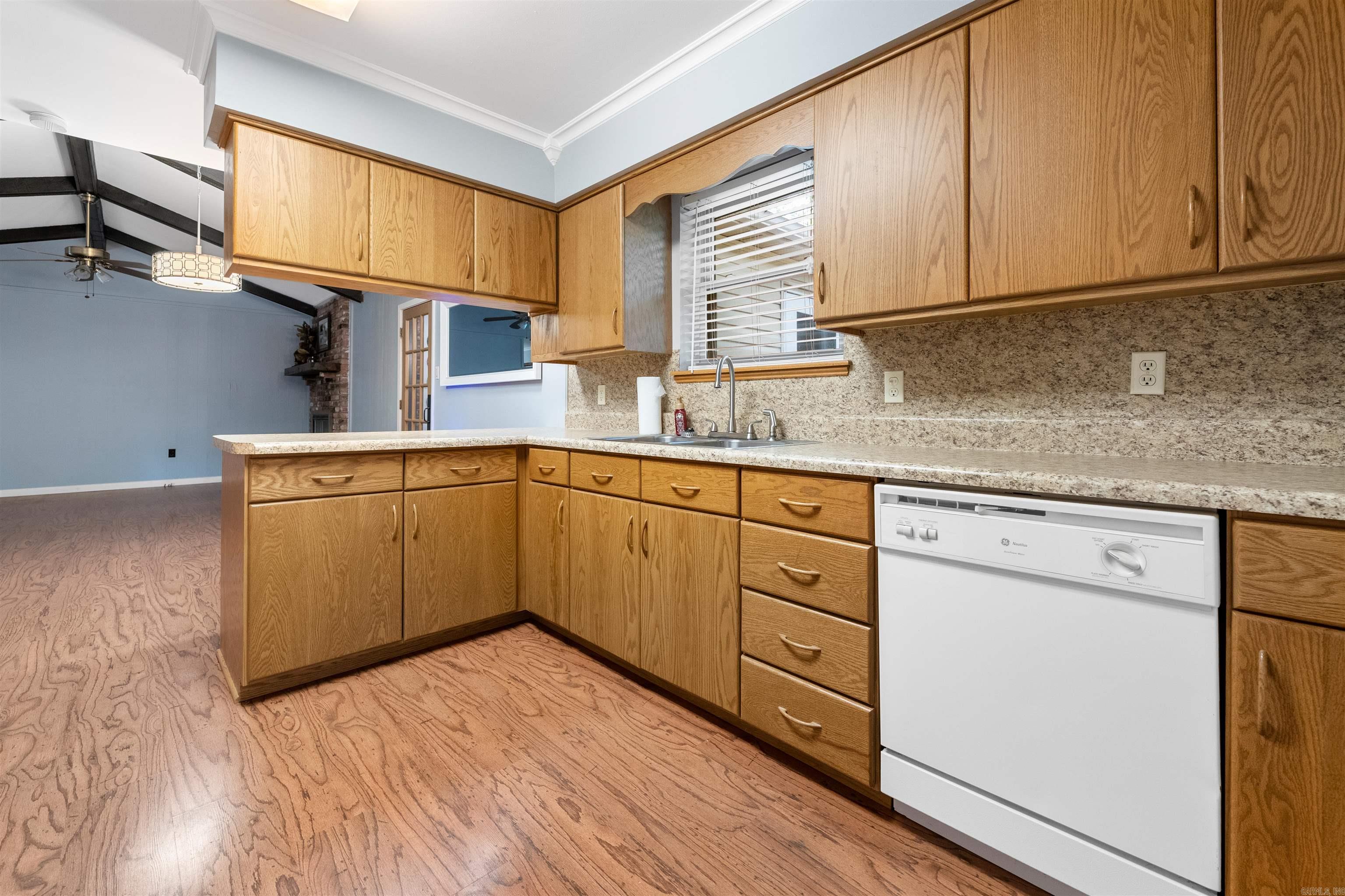 ARBOR OAKS - Residential