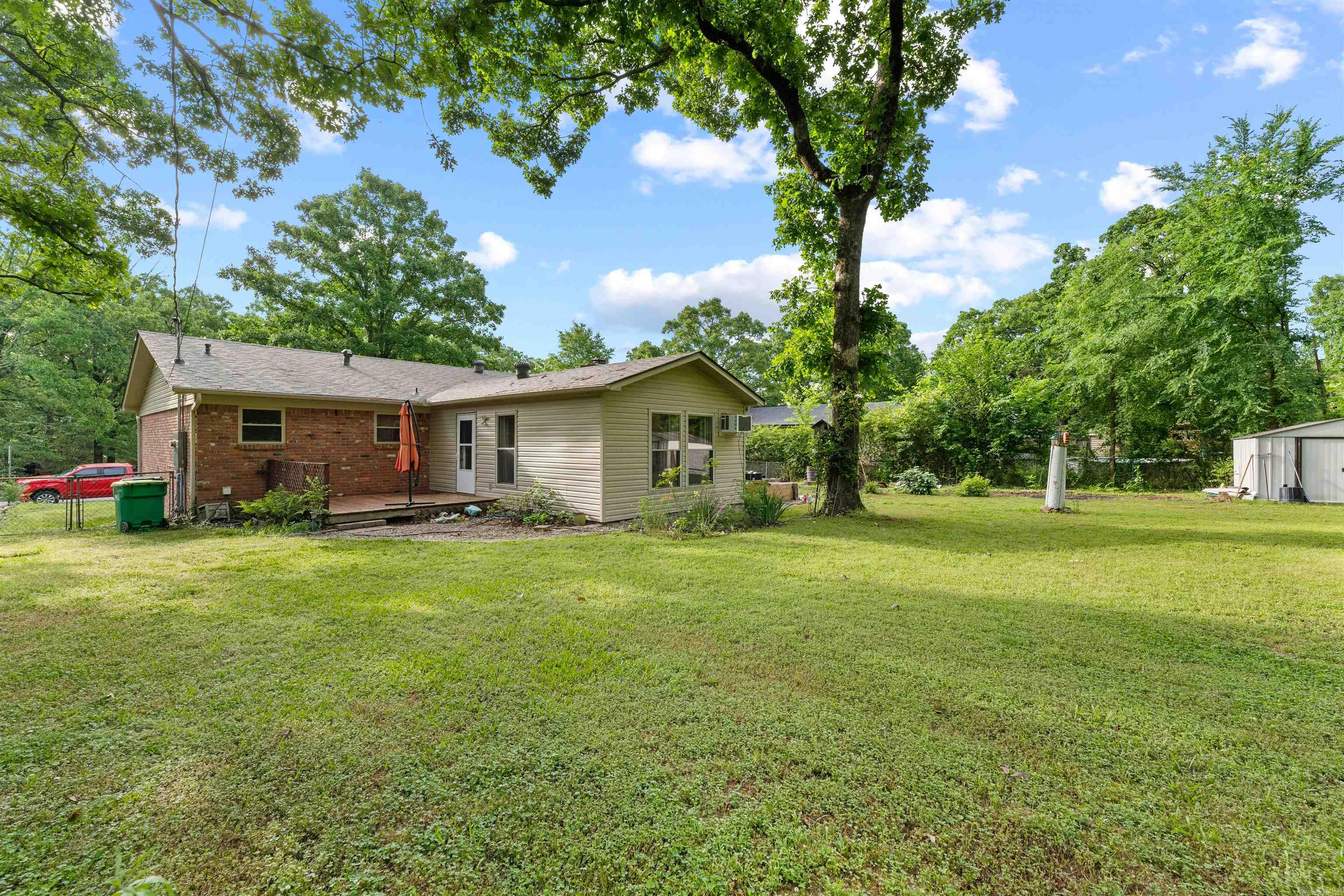 ARBOR OAKS - Residential