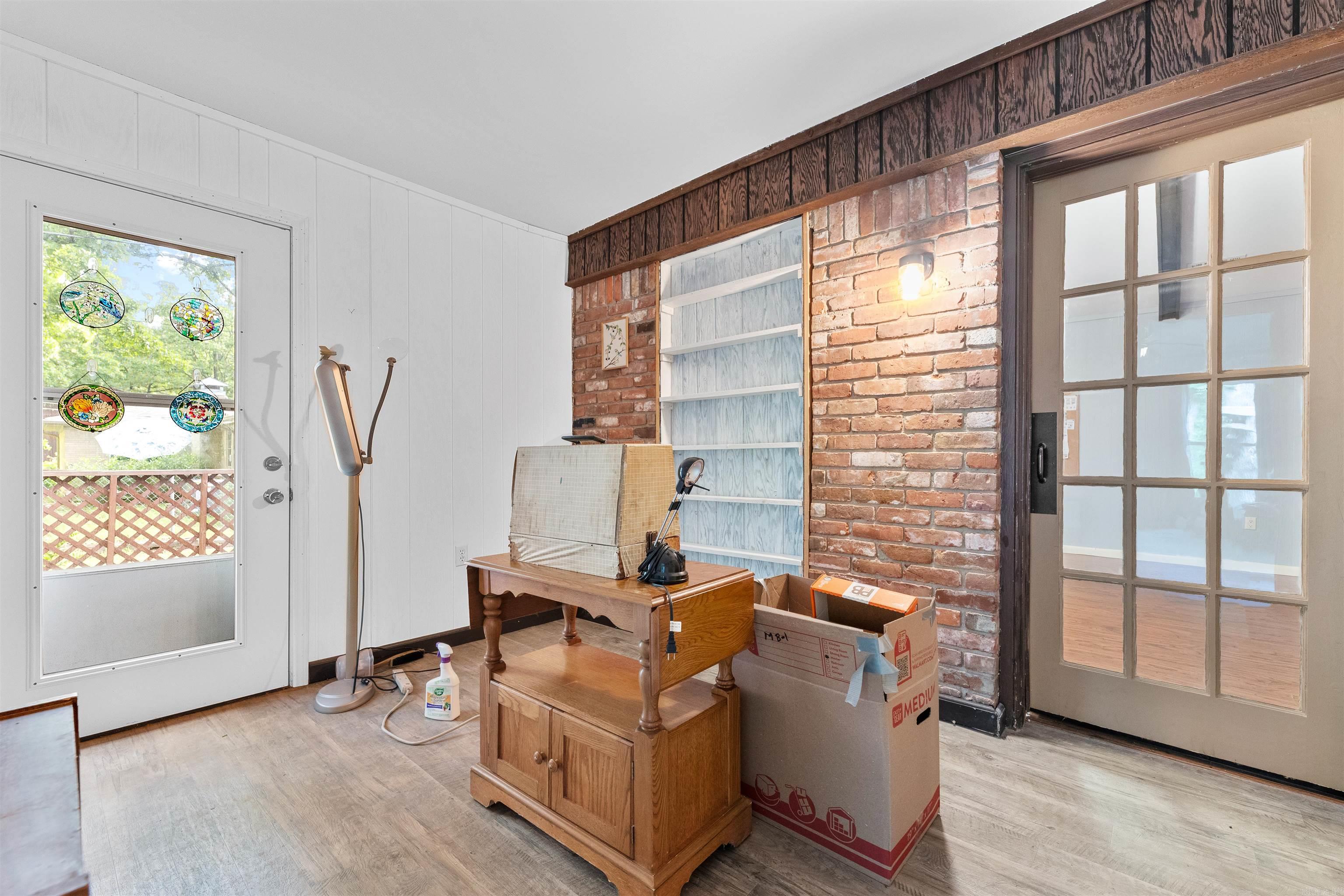 ARBOR OAKS - Residential