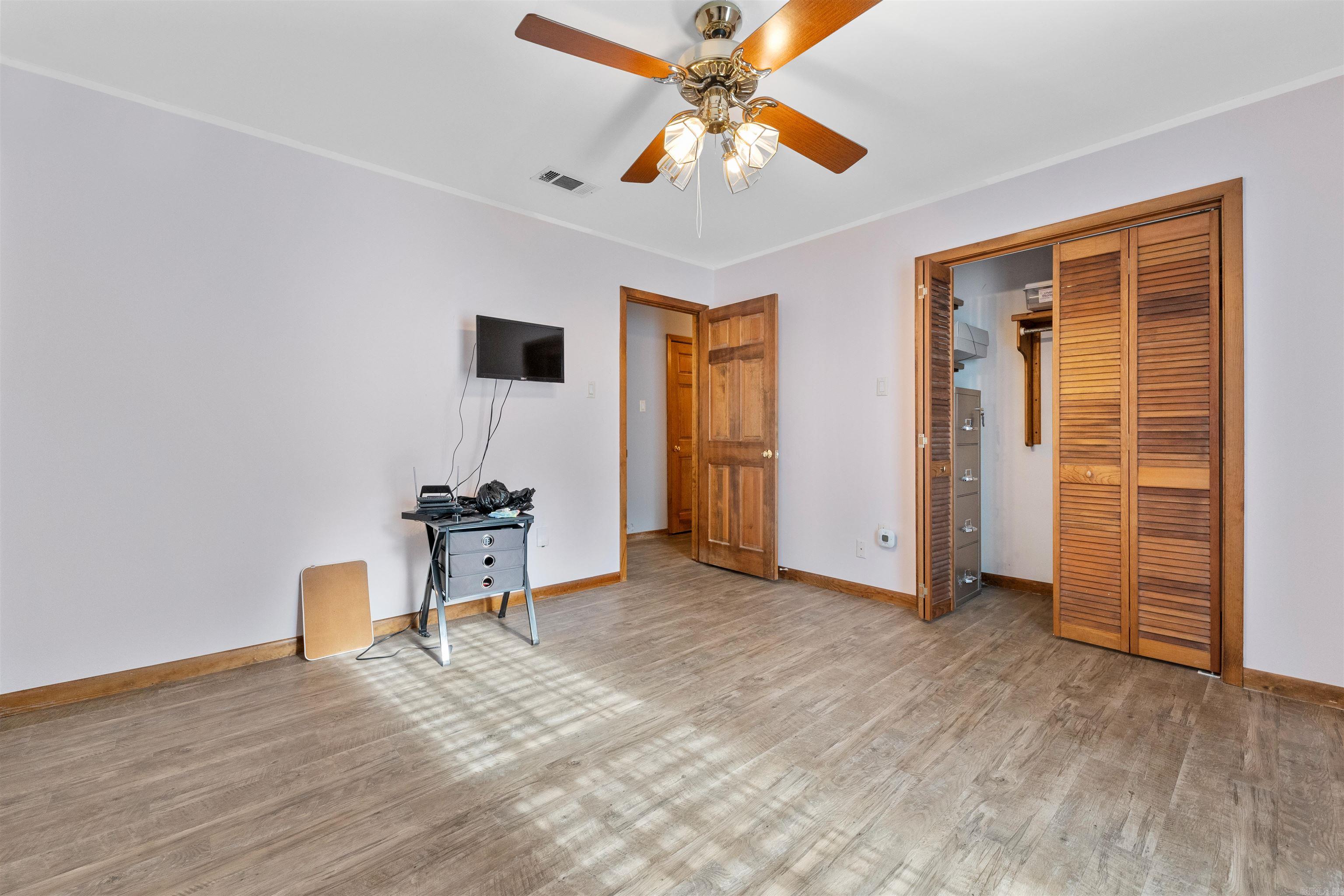 ARBOR OAKS - Residential