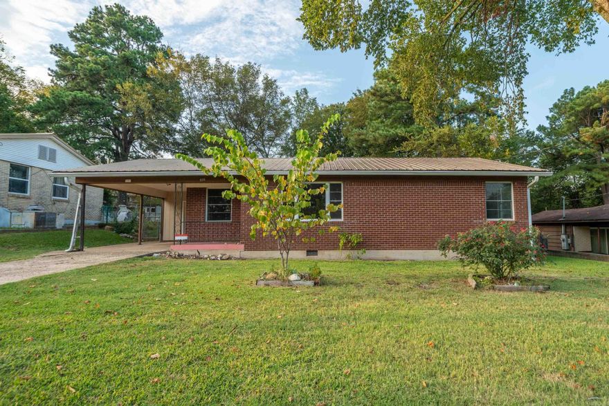 2 Bedroom, 1 Bath centrally located, all brick home with fenced back yard.  New windows with lifetime warranty have been installed since photos.  Priced to Sell!