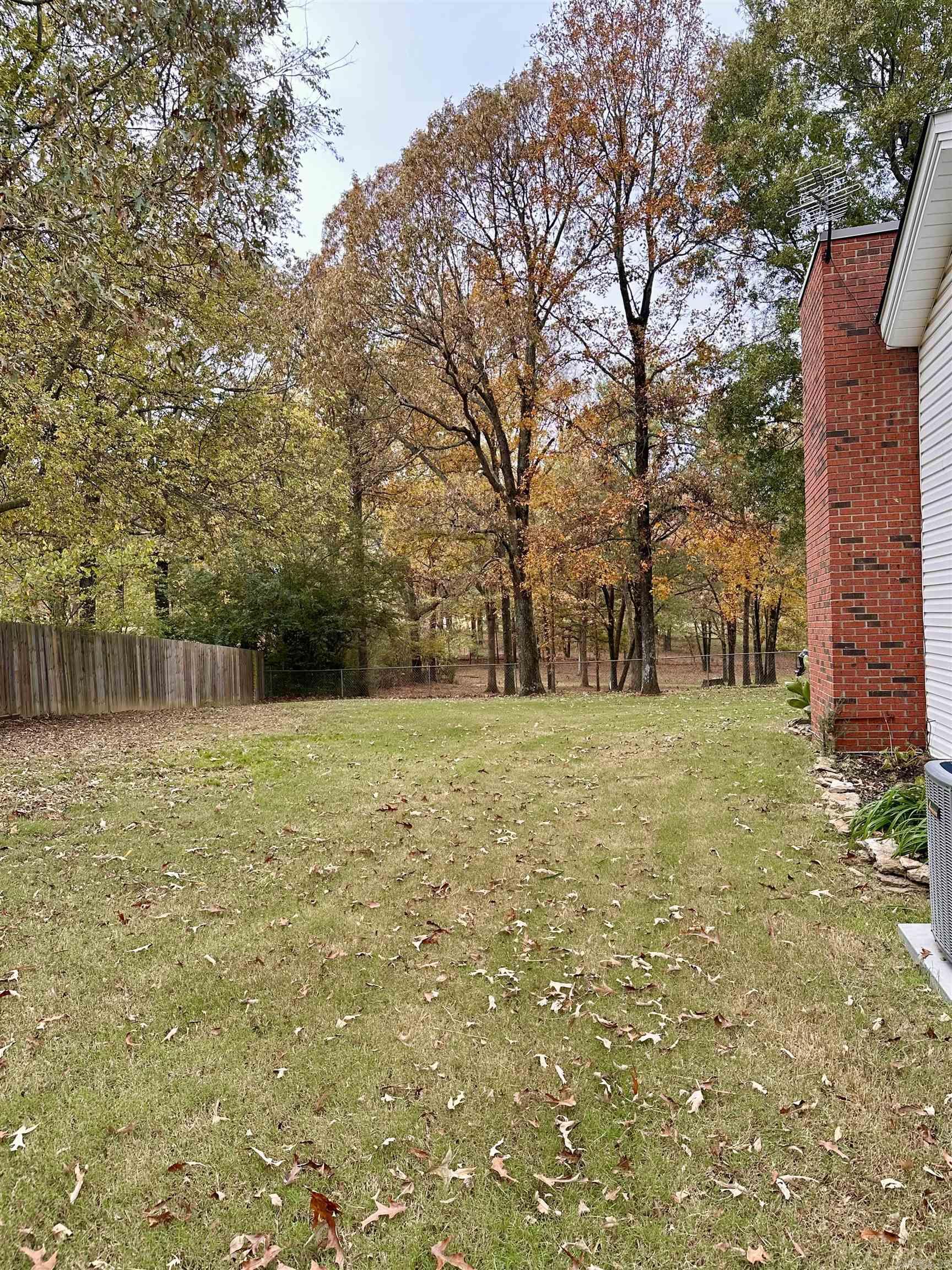 Towering Oaks - Residential