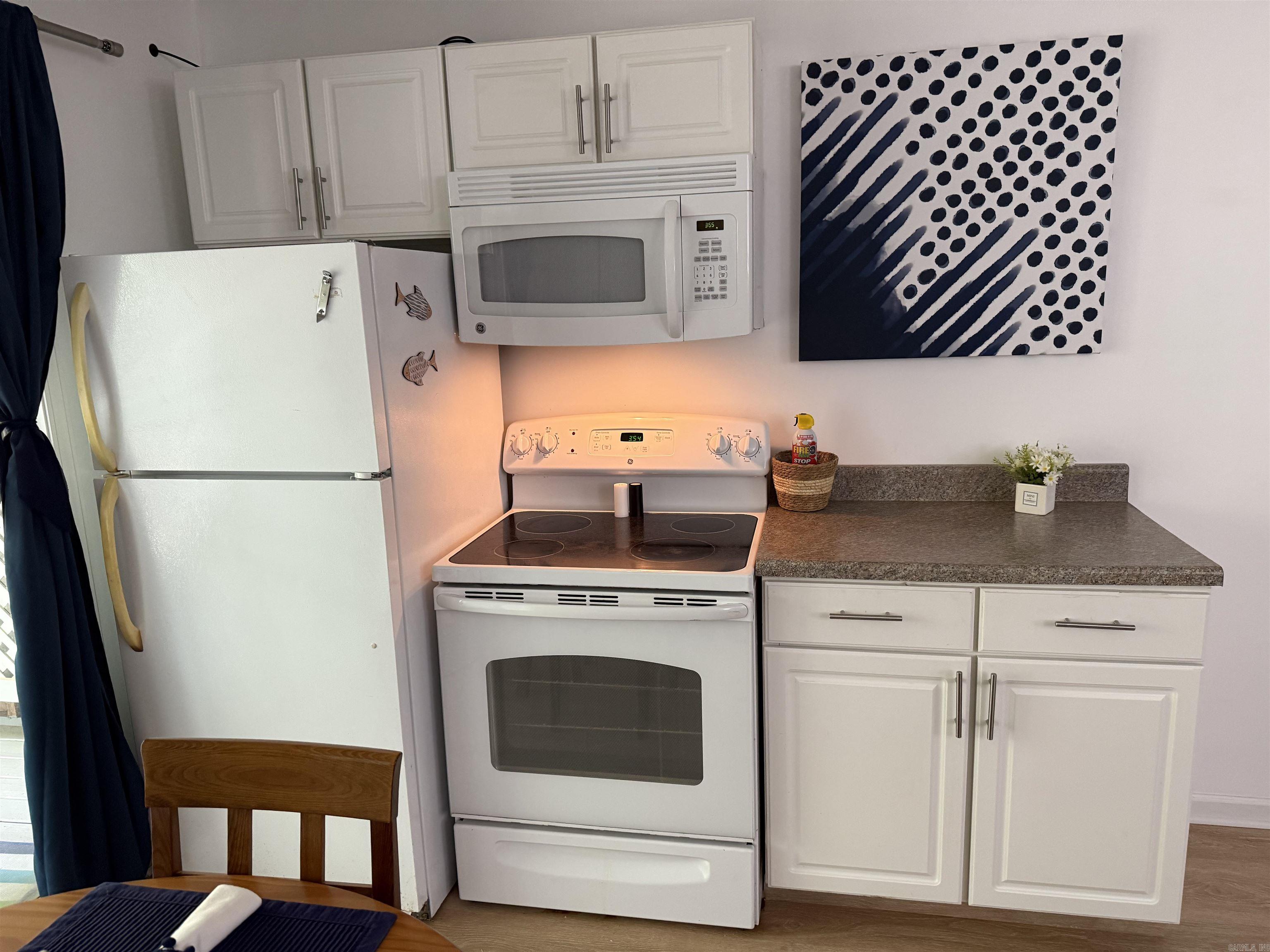 SUMMERHILL PLACE CONDOS - Residential