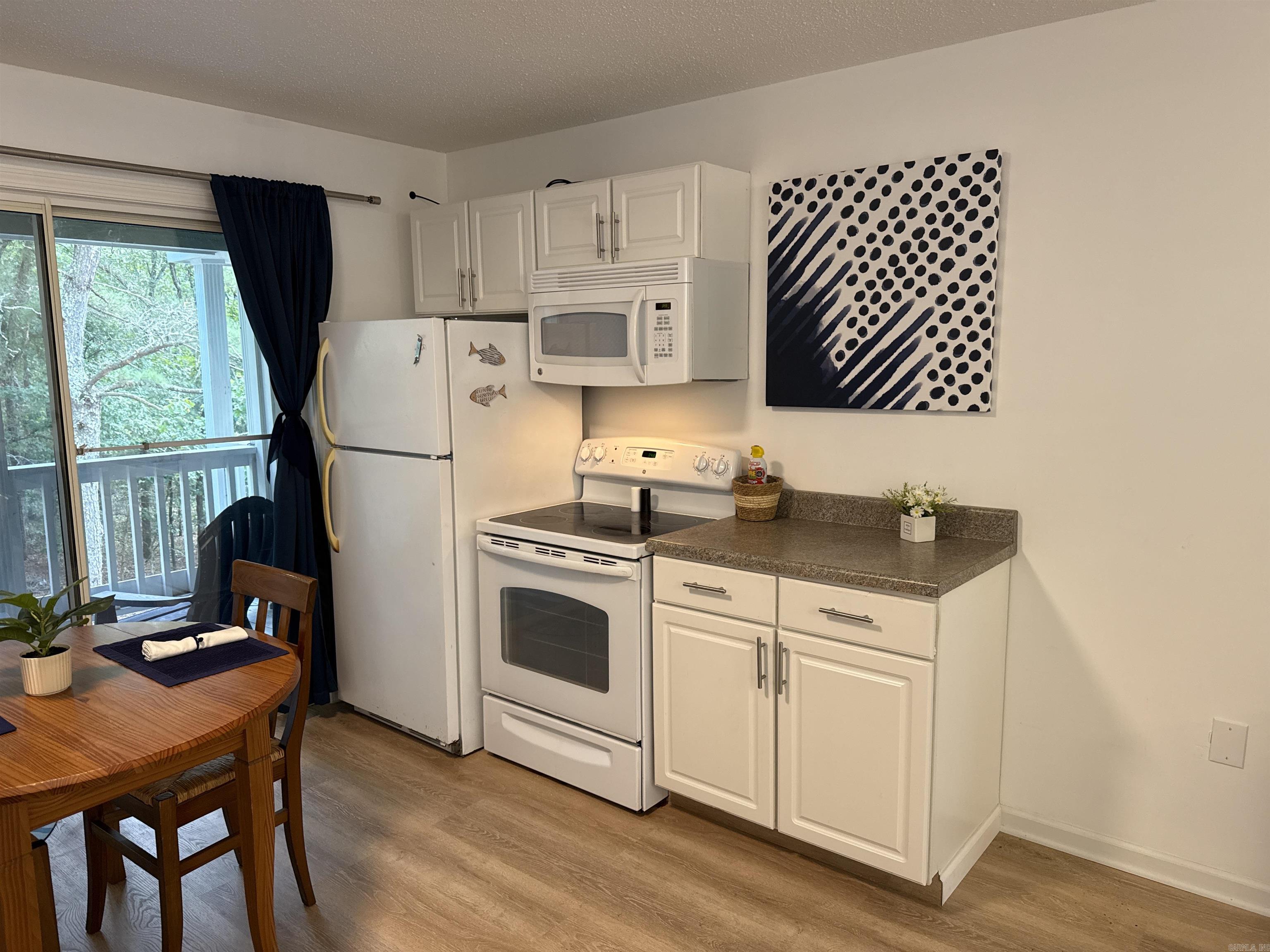 SUMMERHILL PLACE CONDOS - Residential