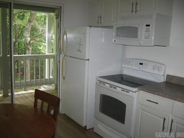 SUMMERHILL PLACE CONDOS - Residential