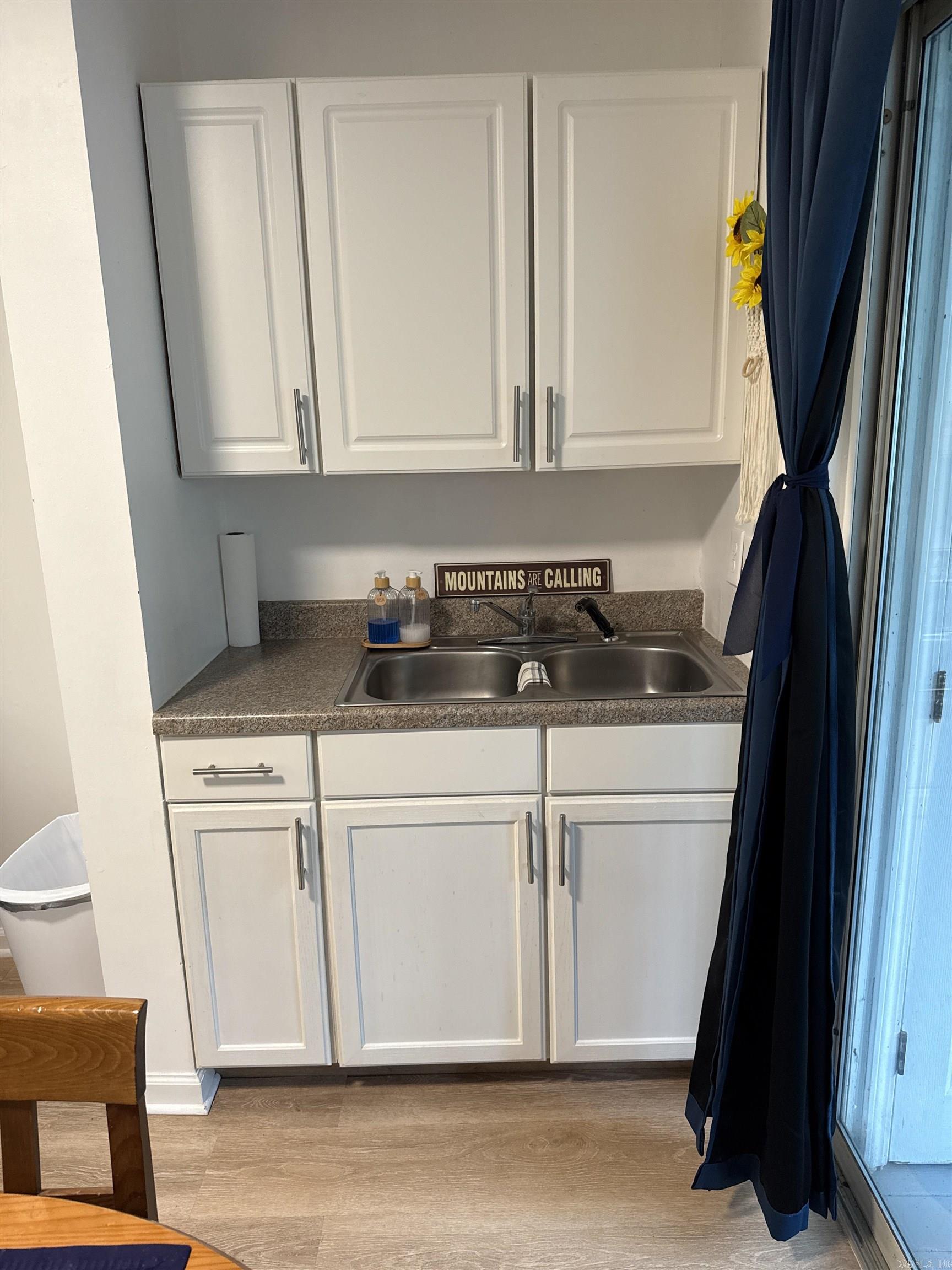SUMMERHILL PLACE CONDOS - Residential
