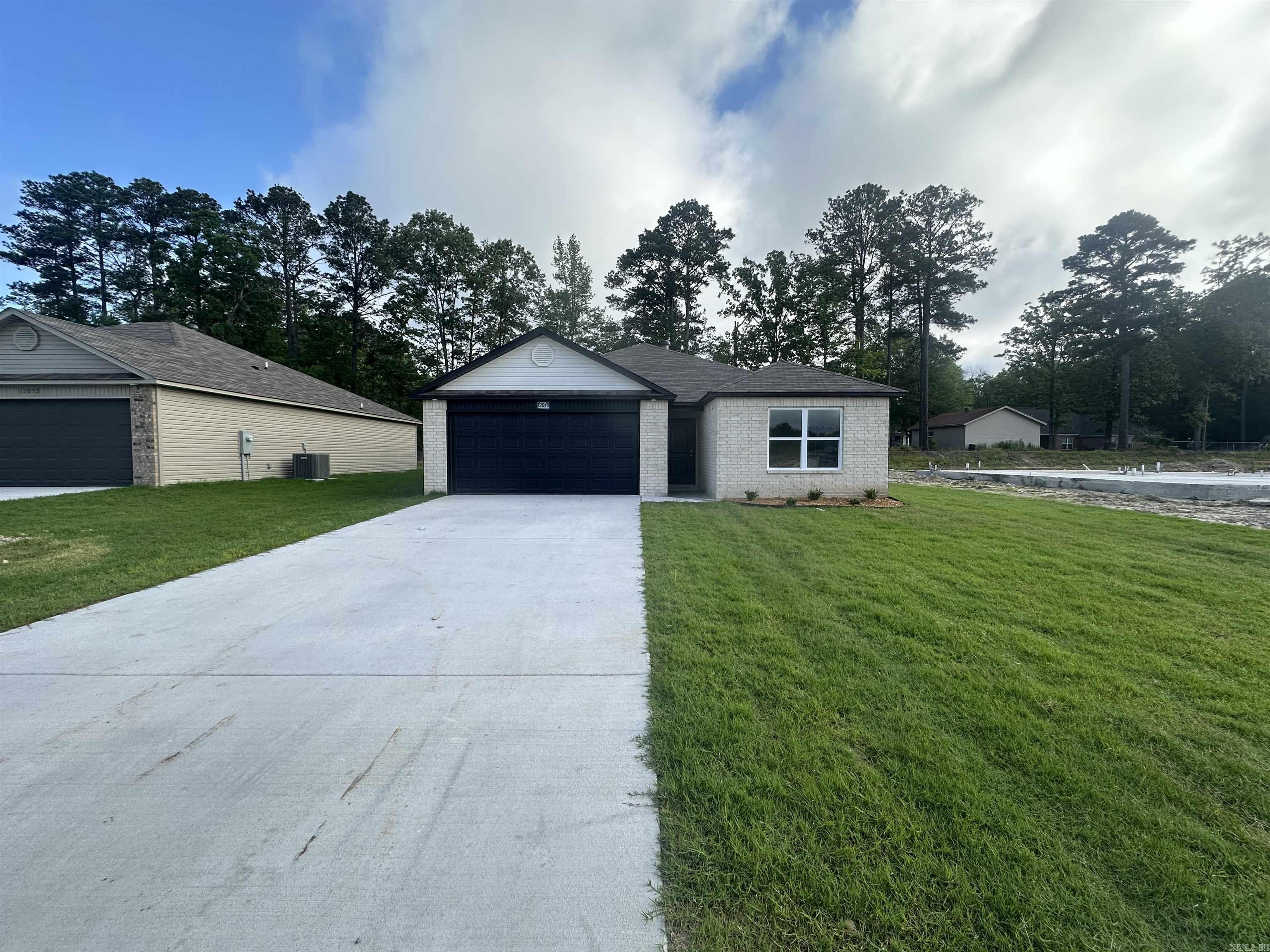 SPRINGLAKE TRAILS - Residential